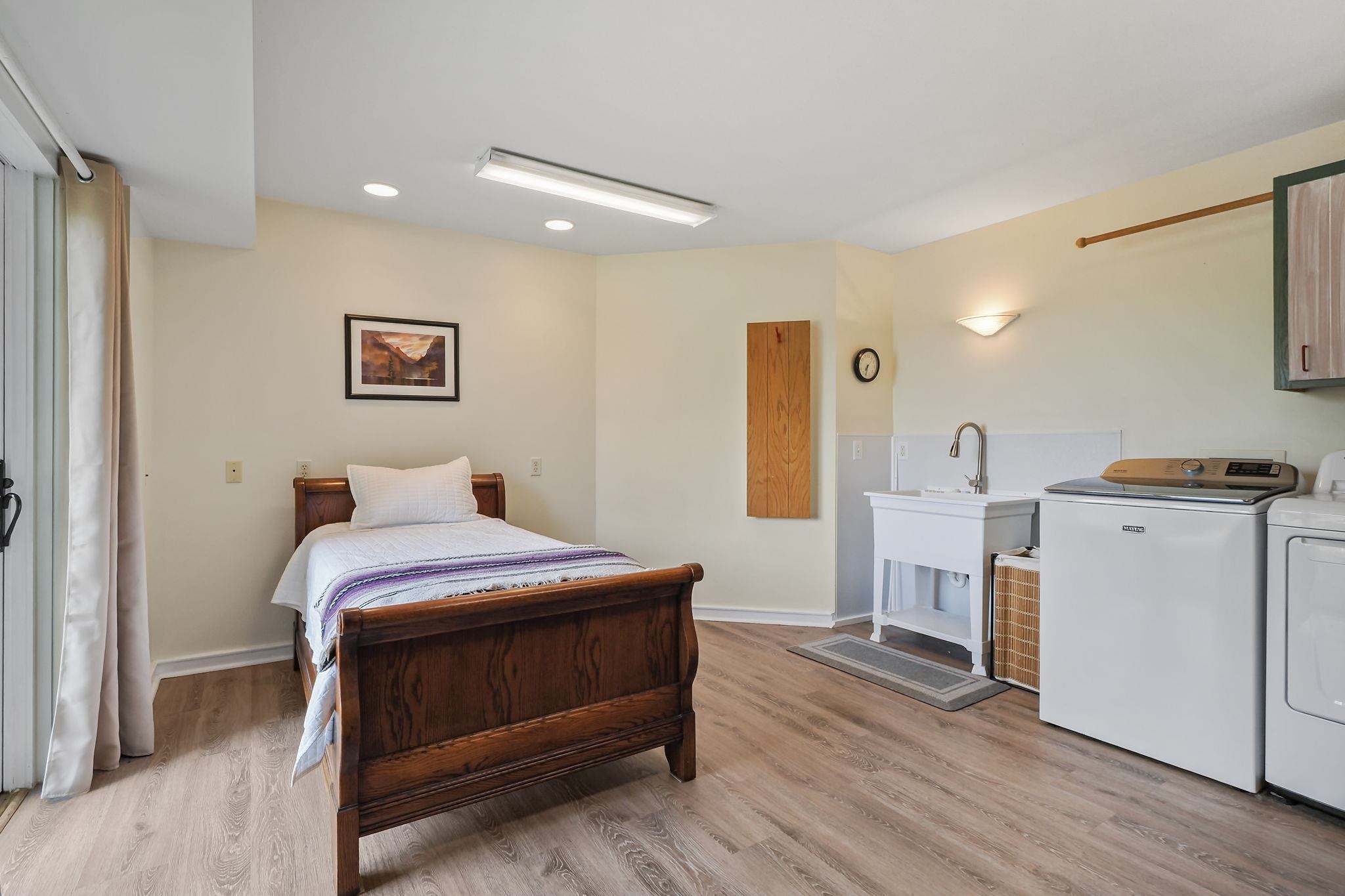 470 S Donnybrook Road, Suttons Bay, MI, 49682