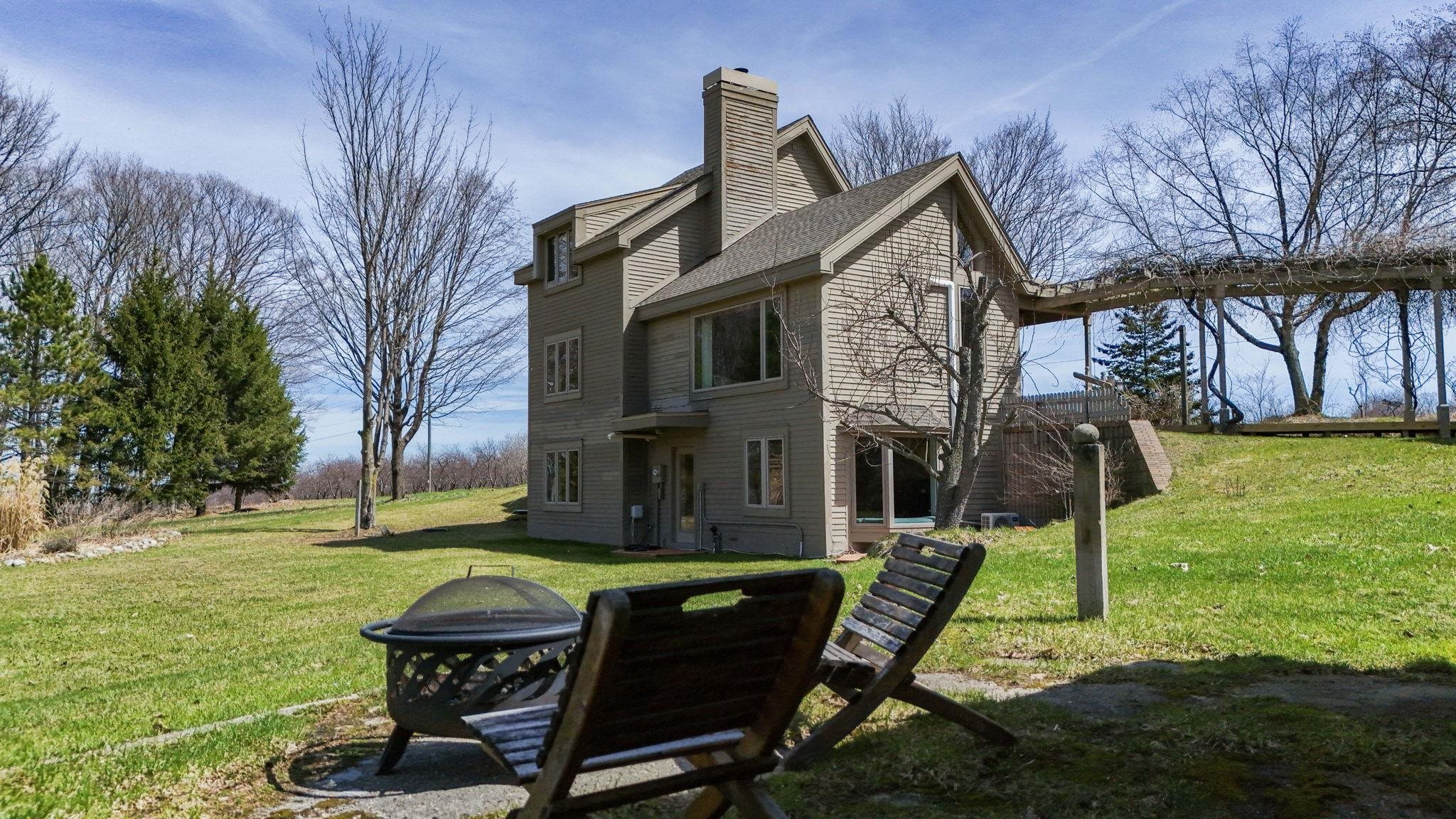 470 S Donnybrook Road, Suttons Bay, MI, 49682