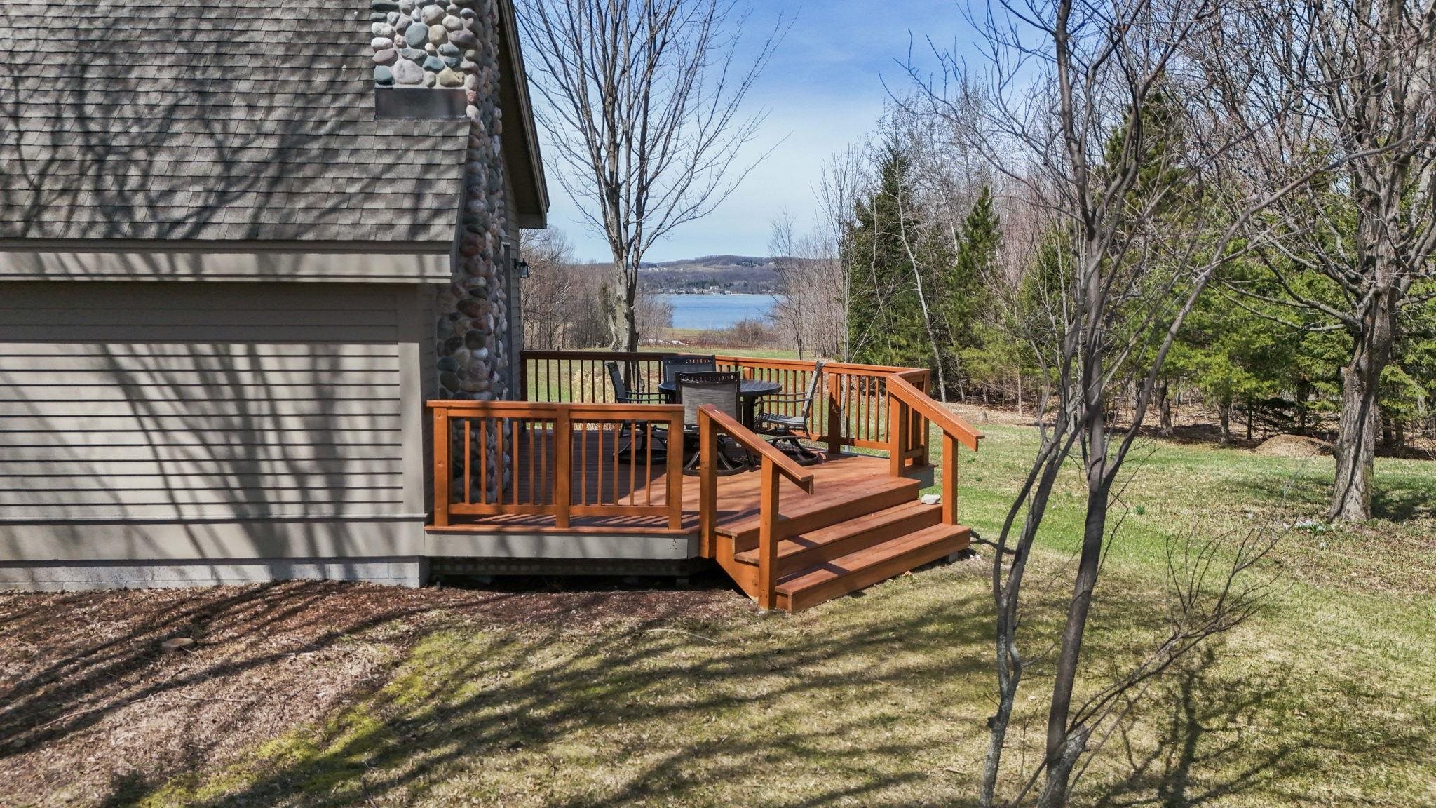 470 S Donnybrook Road, Suttons Bay, MI, 49682