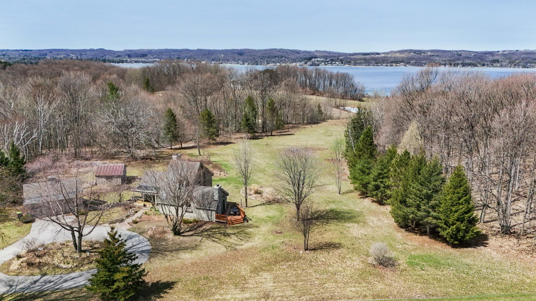 470 S Donnybrook Road, Suttons Bay, MI, 49682