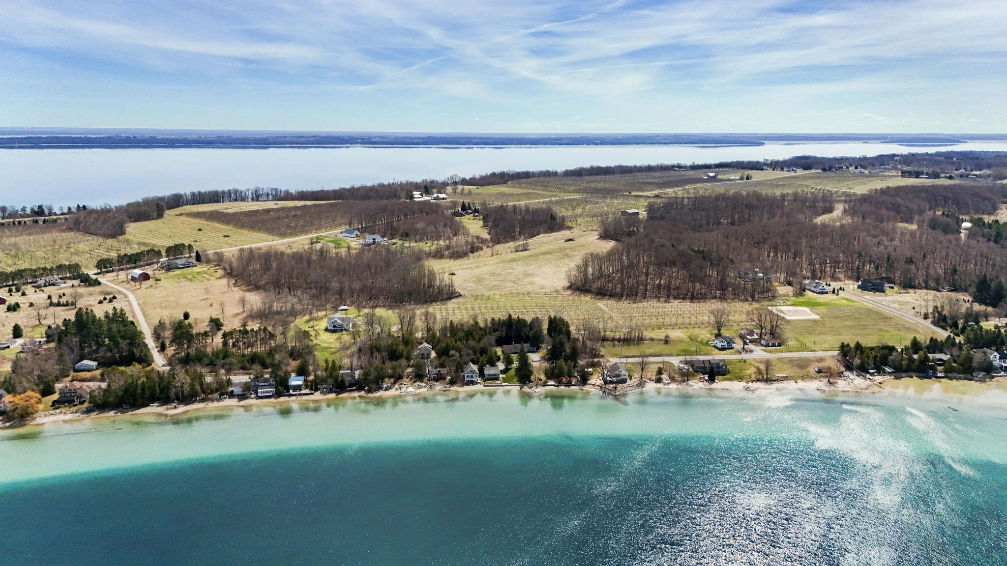 470 S Donnybrook Road, Suttons Bay, MI, 49682