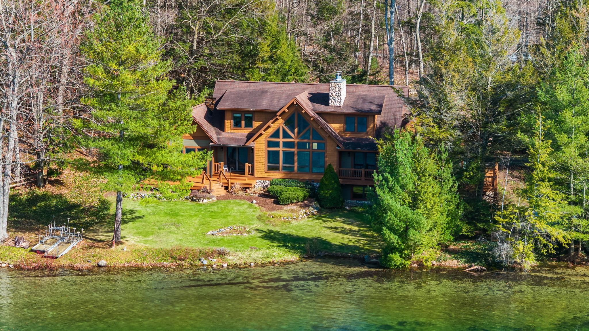 2962 Crescent Shores Drive, Traverse City, MI, 49685-9643