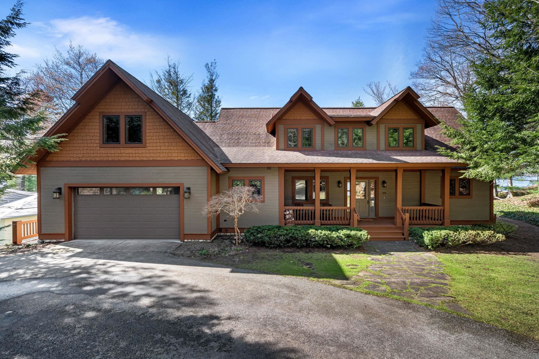 2962 Crescent Shores Drive, Traverse City, MI, 49685-9643