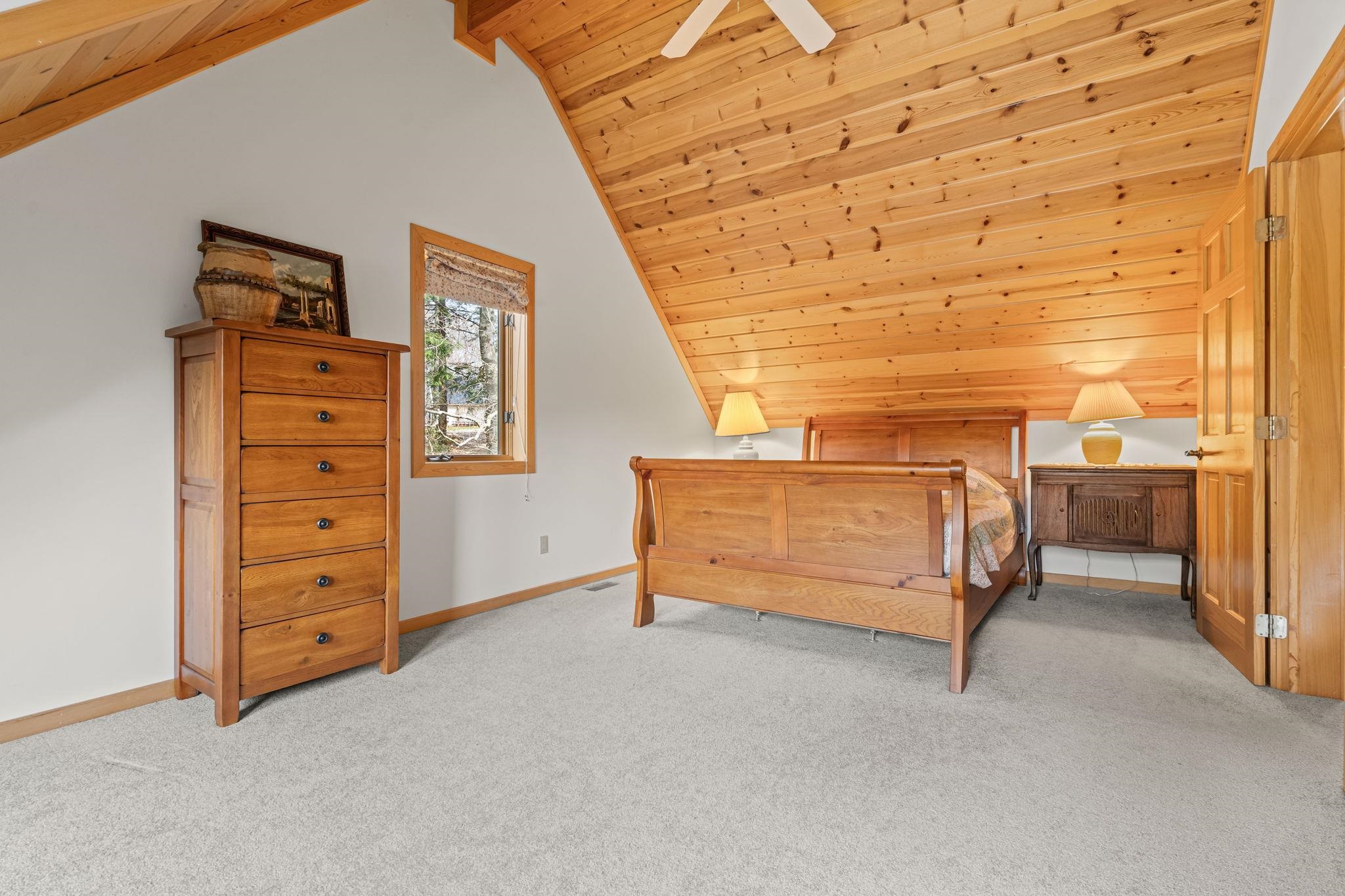 2962 Crescent Shores Drive, Traverse City, MI, 49685-9643