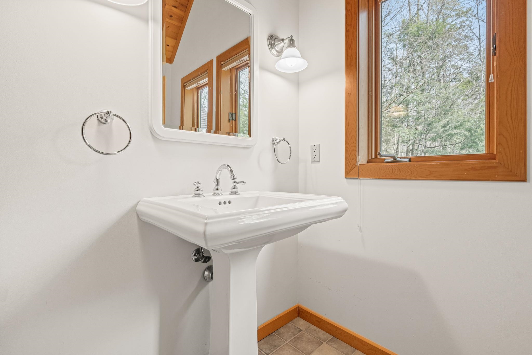 2962 Crescent Shores Drive, Traverse City, MI, 49685-9643