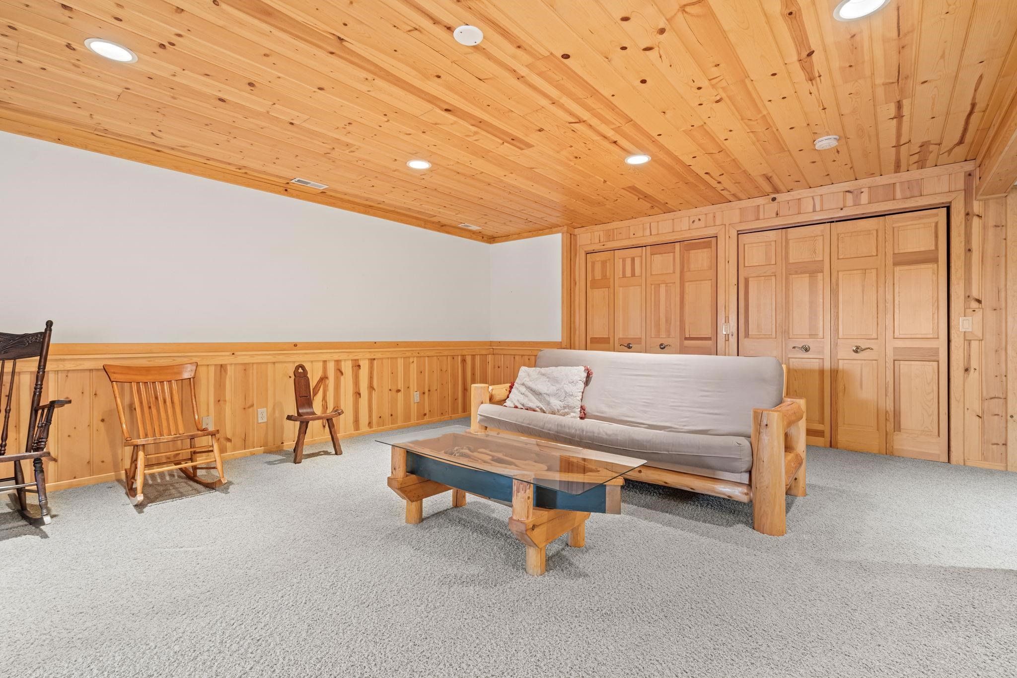 2962 Crescent Shores Drive, Traverse City, MI, 49685-9643