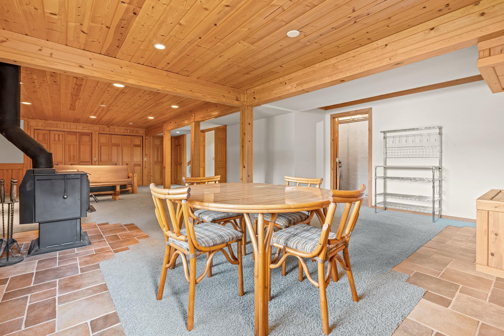 2962 Crescent Shores Drive, Traverse City, MI, 49685-9643