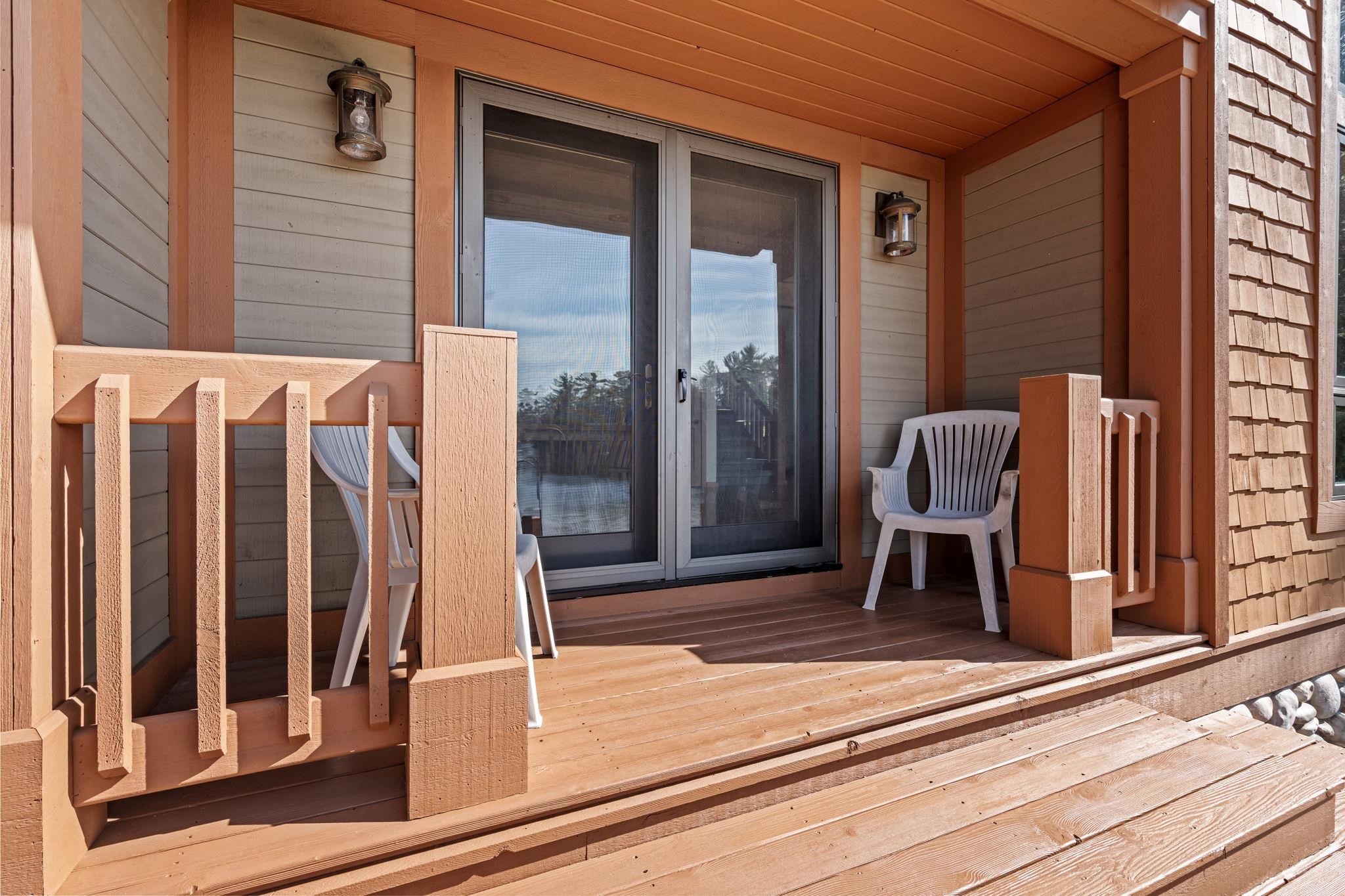 2962 Crescent Shores Drive, Traverse City, MI, 49685-9643