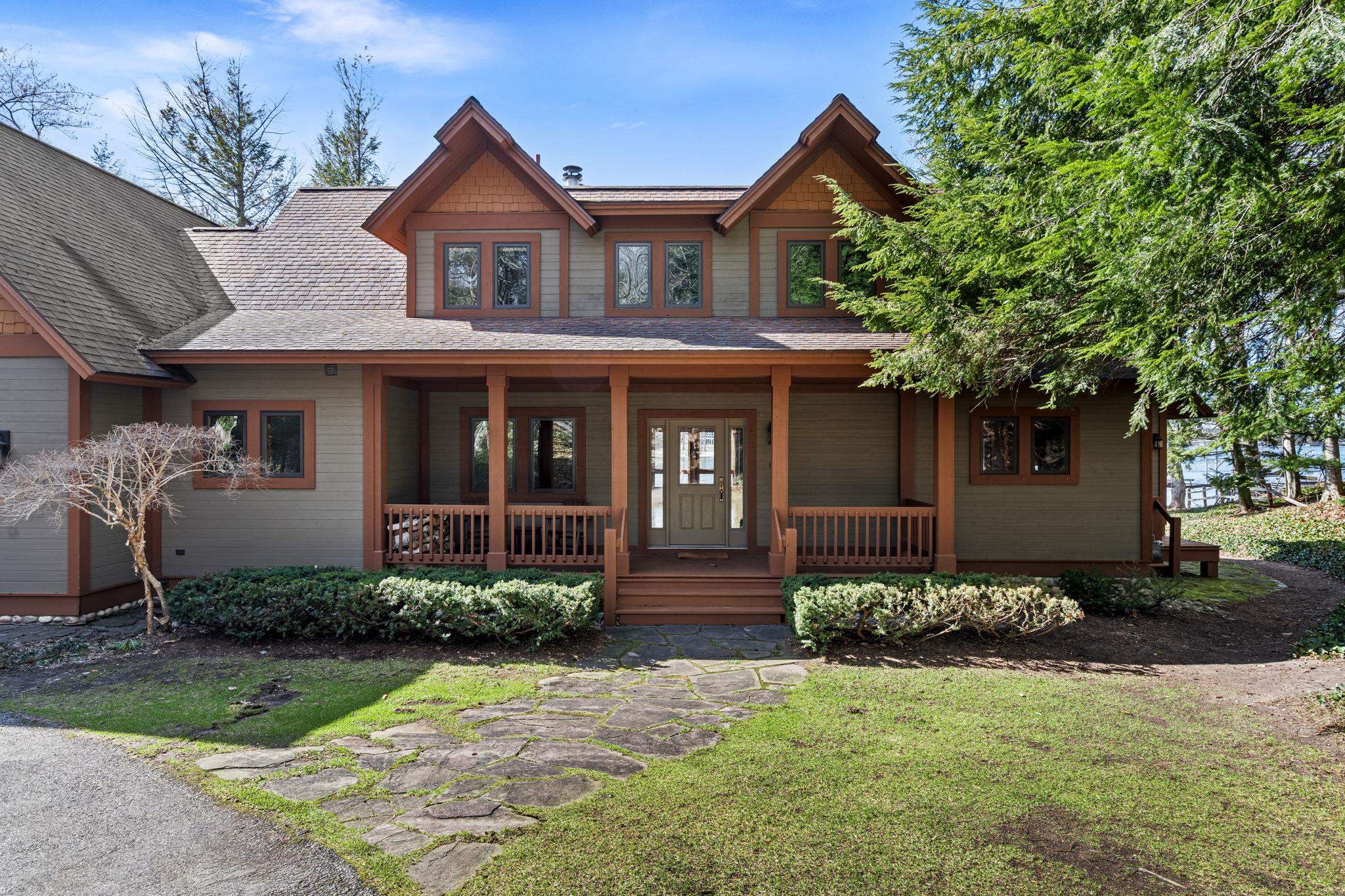 2962 Crescent Shores Drive, Traverse City, MI, 49685-9643