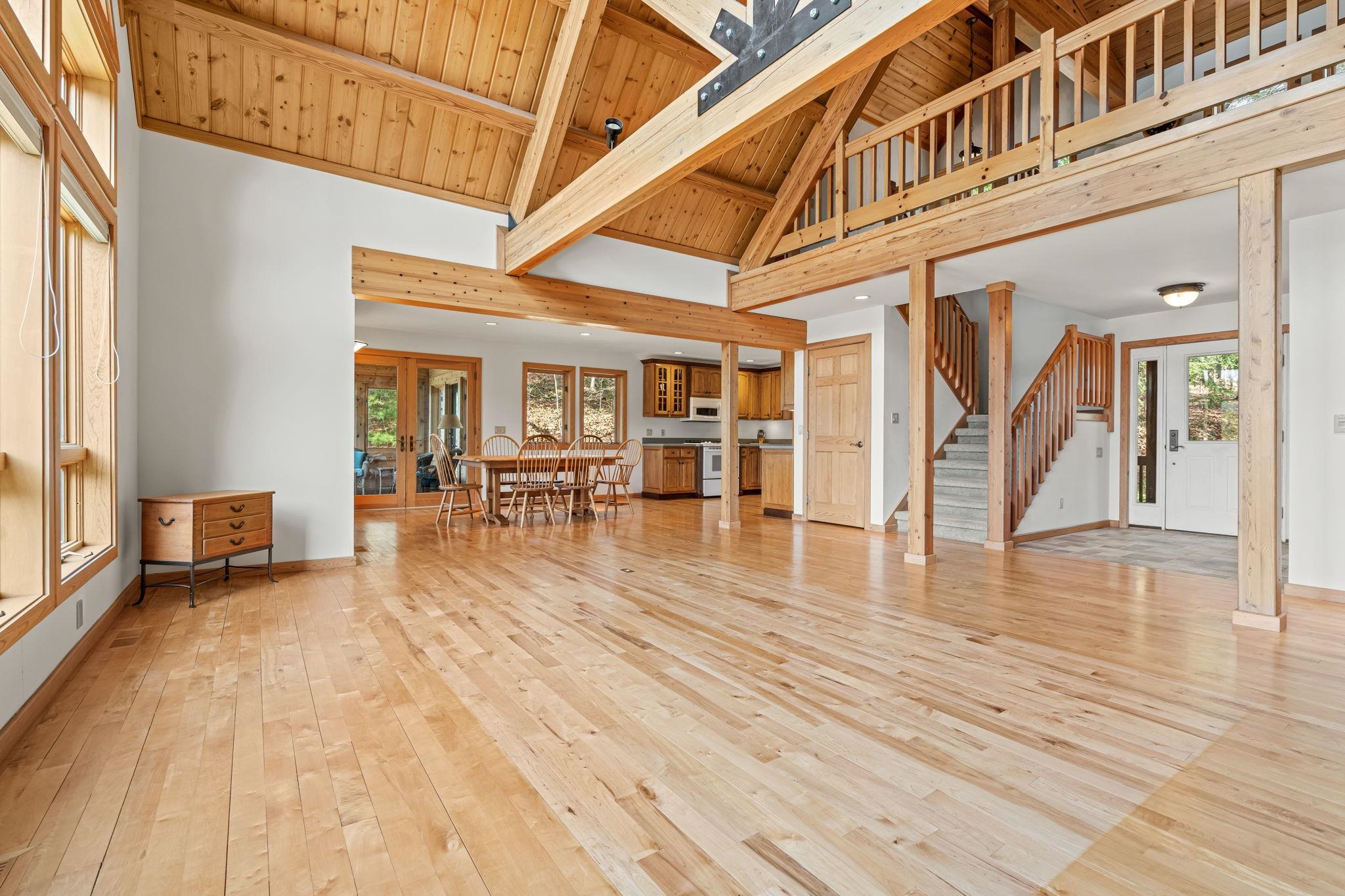 2962 Crescent Shores Drive, Traverse City, MI, 49685-9643