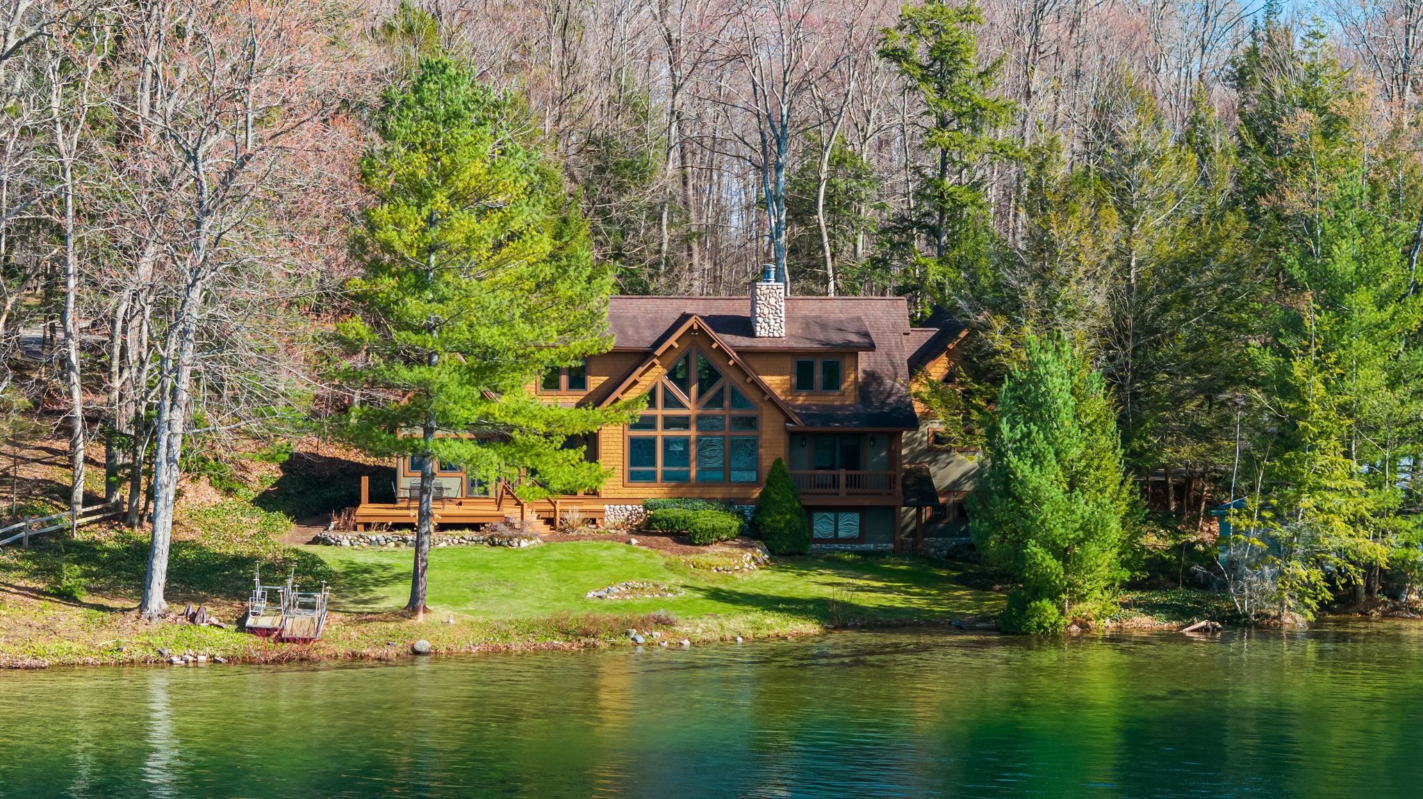 2962 Crescent Shores Drive, Traverse City, MI, 49685-9643