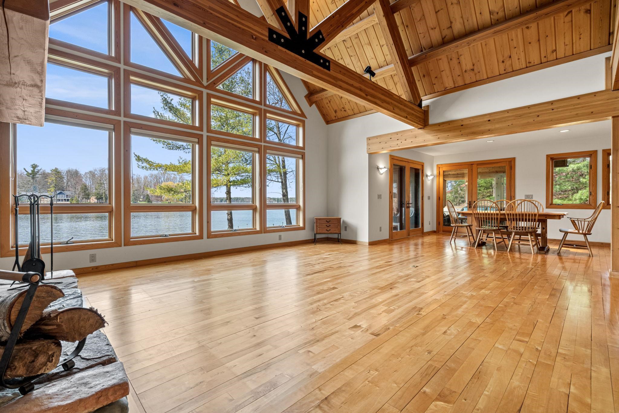 2962 Crescent Shores Drive, Traverse City, MI, 49685-9643