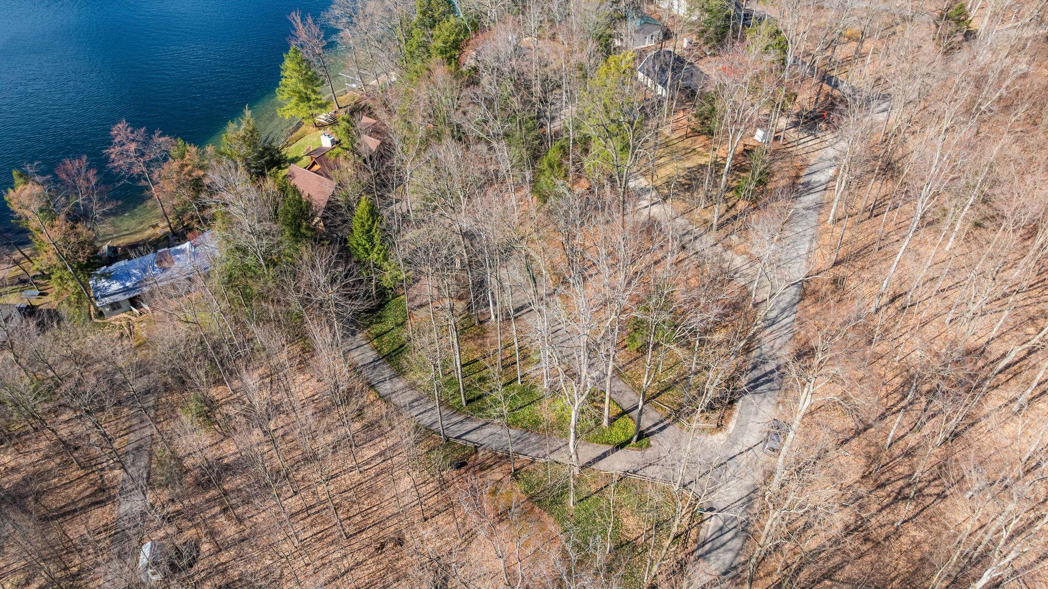 2962 Crescent Shores Drive, Traverse City, MI, 49685-9643