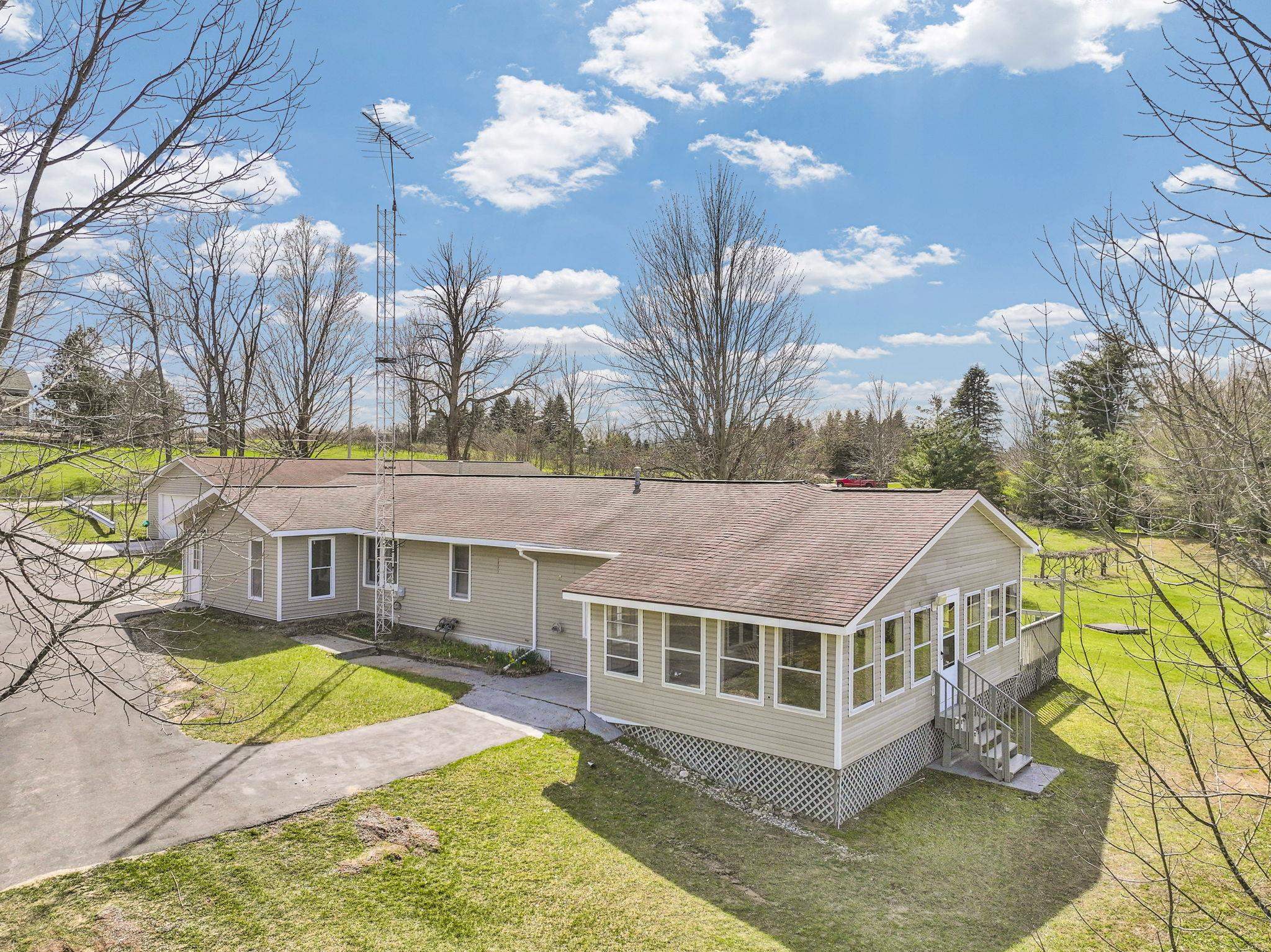 10976 E 3 Mile Road, Luther, MI, 49656