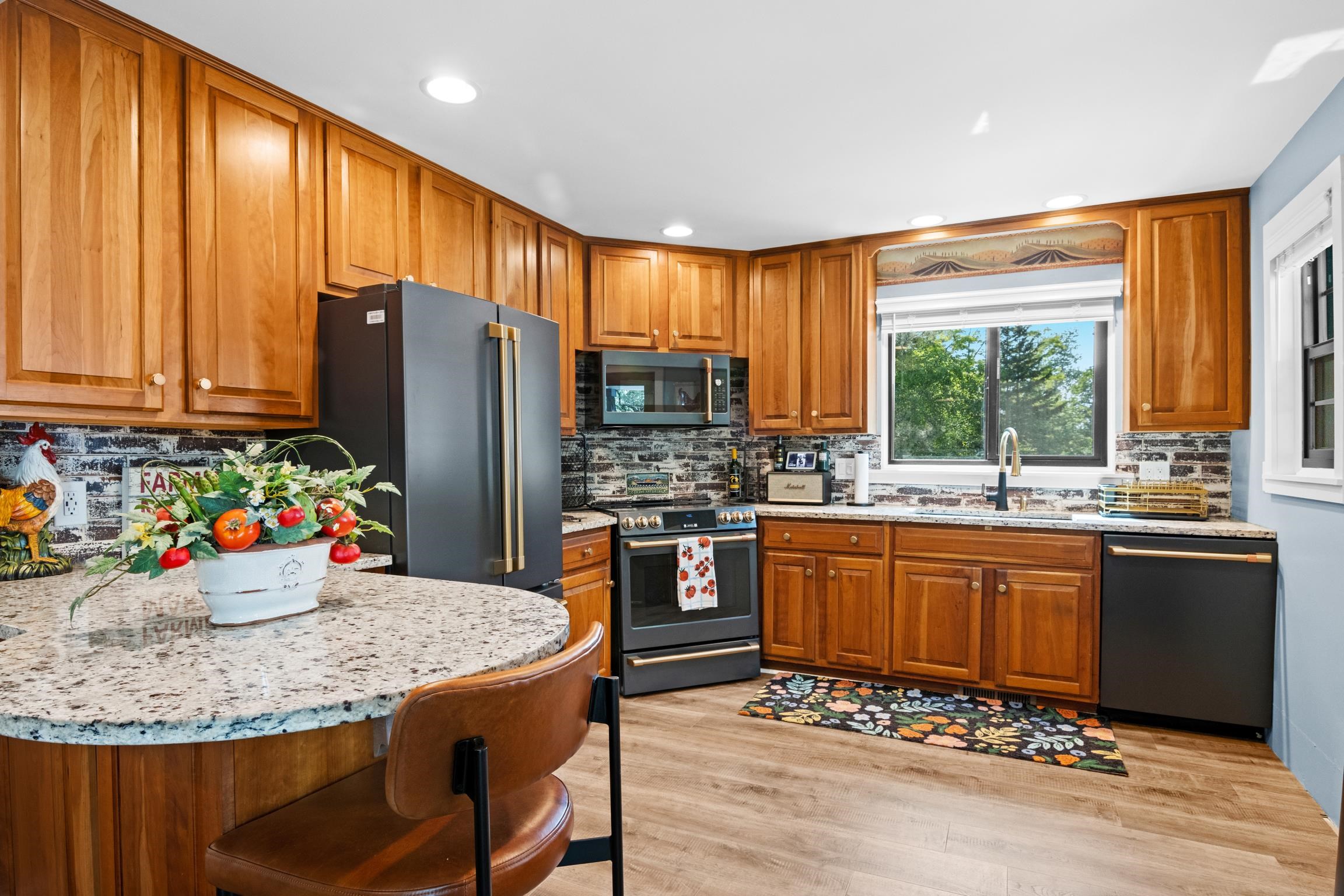 11256 S Lacore Road, Empire, MI, 49630