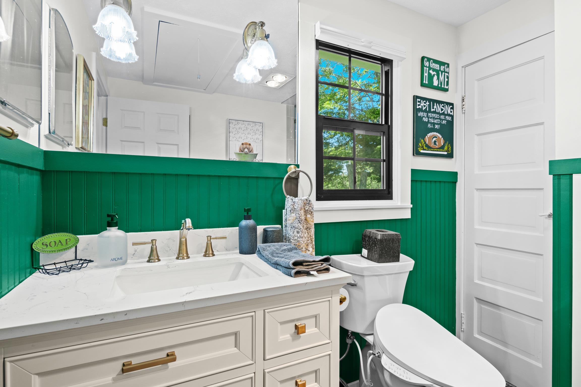 11256 S Lacore Road, Empire, MI, 49630