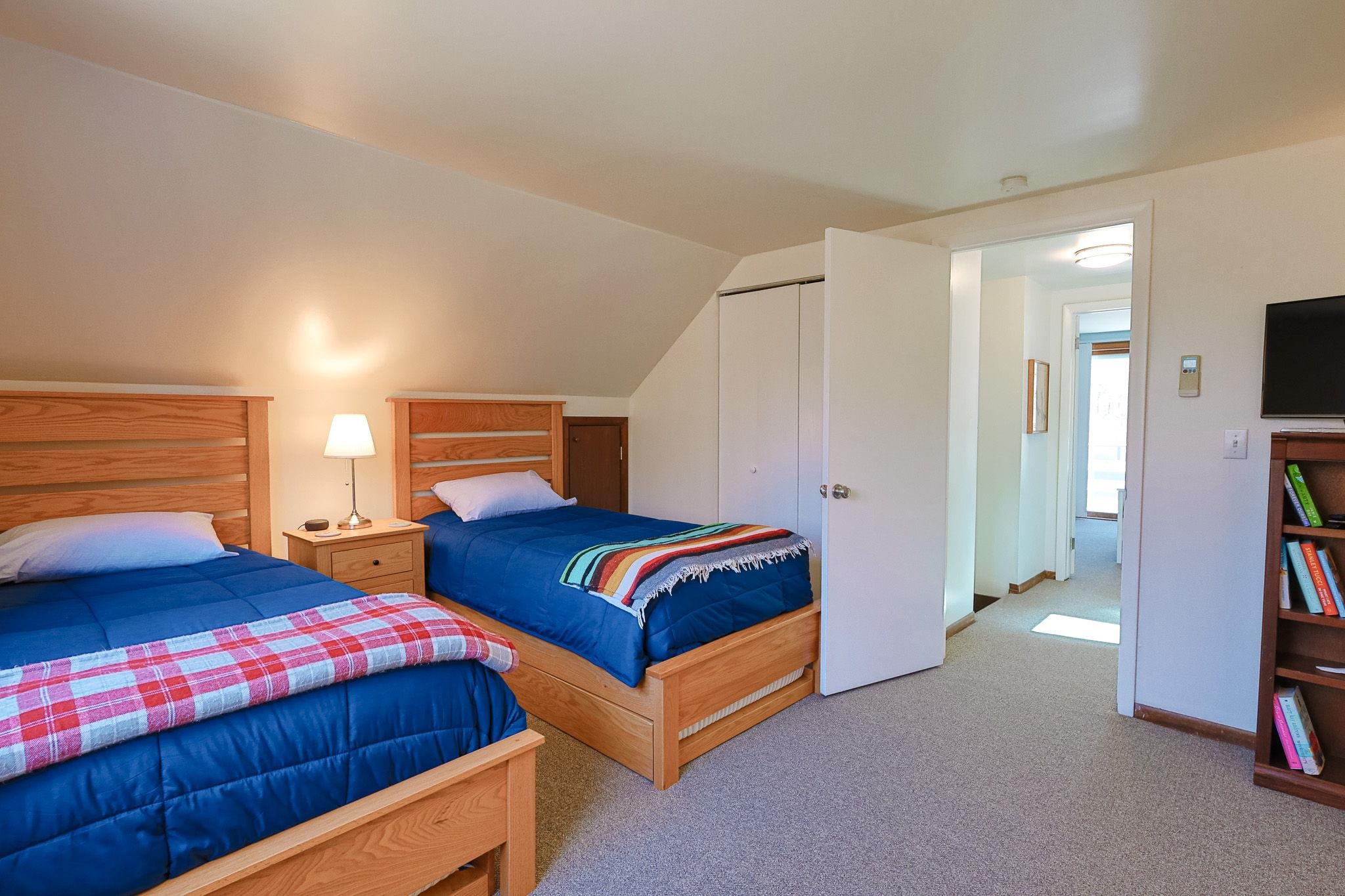 384 Scenic Trail, Gaylord, MI, 49735-9003