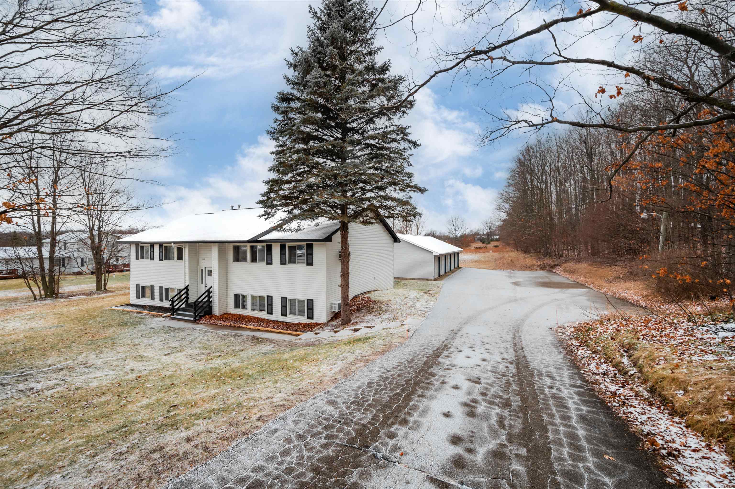 1627 Rasho Road, Traverse City, MI, 49696