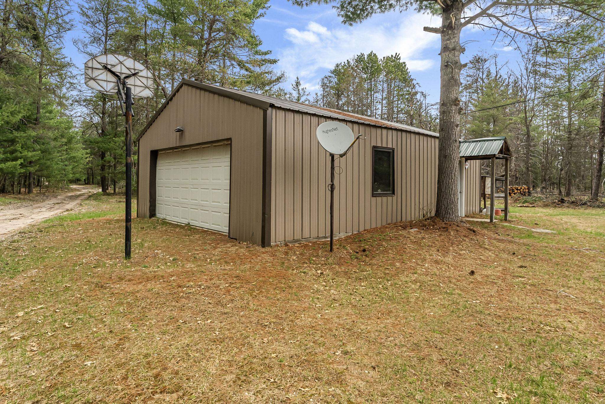 9890 SE Angel Road, Fife Lake, MI, 49633