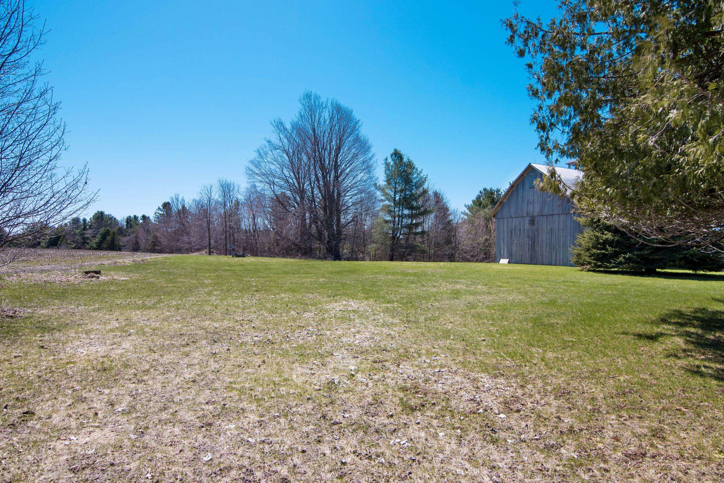 8952 Ridge Road, East Jordan, MI, 49727-9529