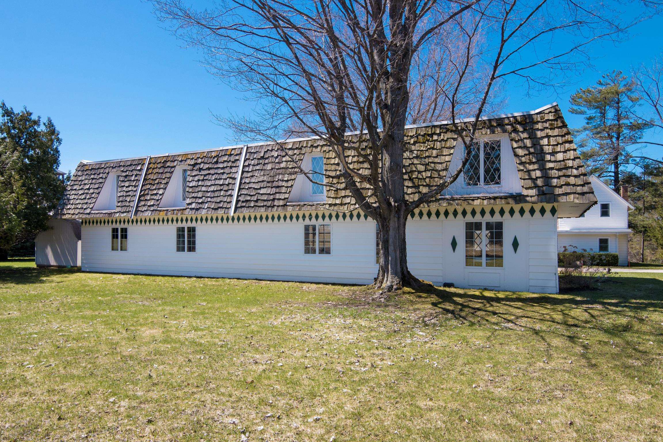 8952 Ridge Road, East Jordan, MI, 49727-9529