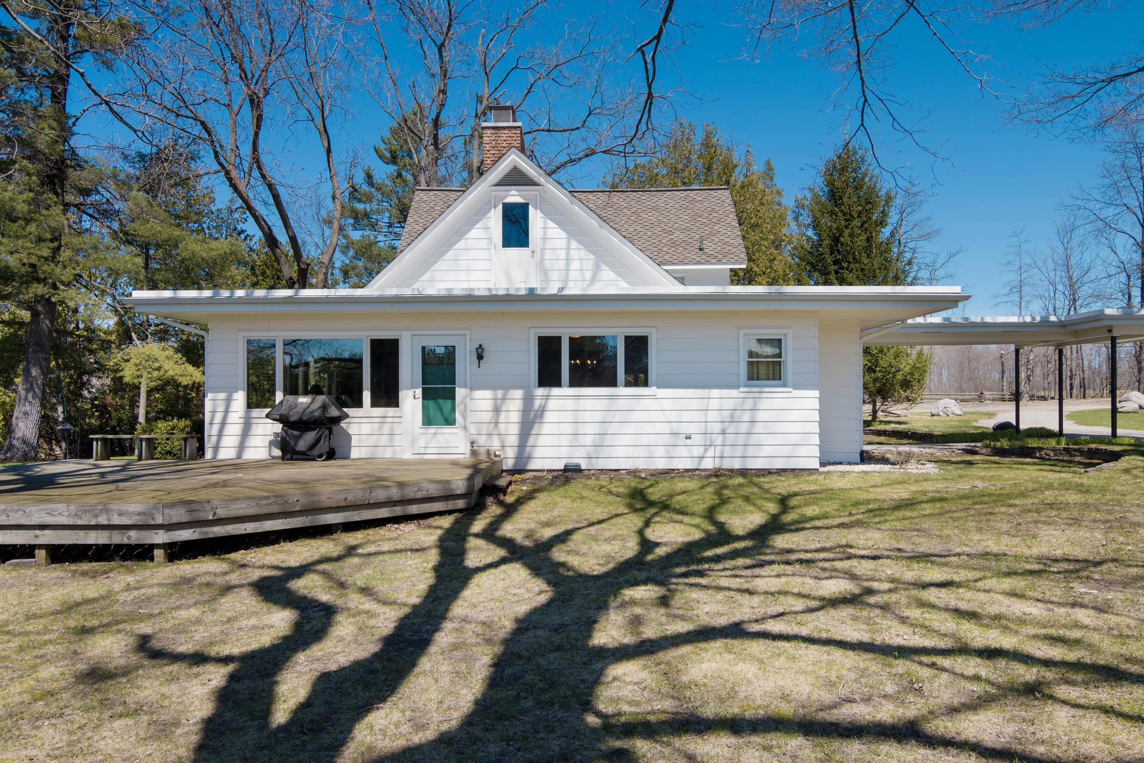 8952 Ridge Road, East Jordan, MI, 49727-9529