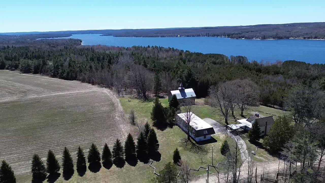 8952 Ridge Road, East Jordan, MI, 49727-9529