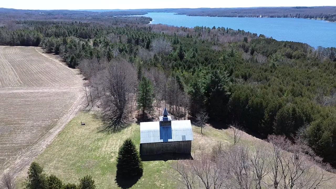 8952 Ridge Road, East Jordan, MI, 49727-9529