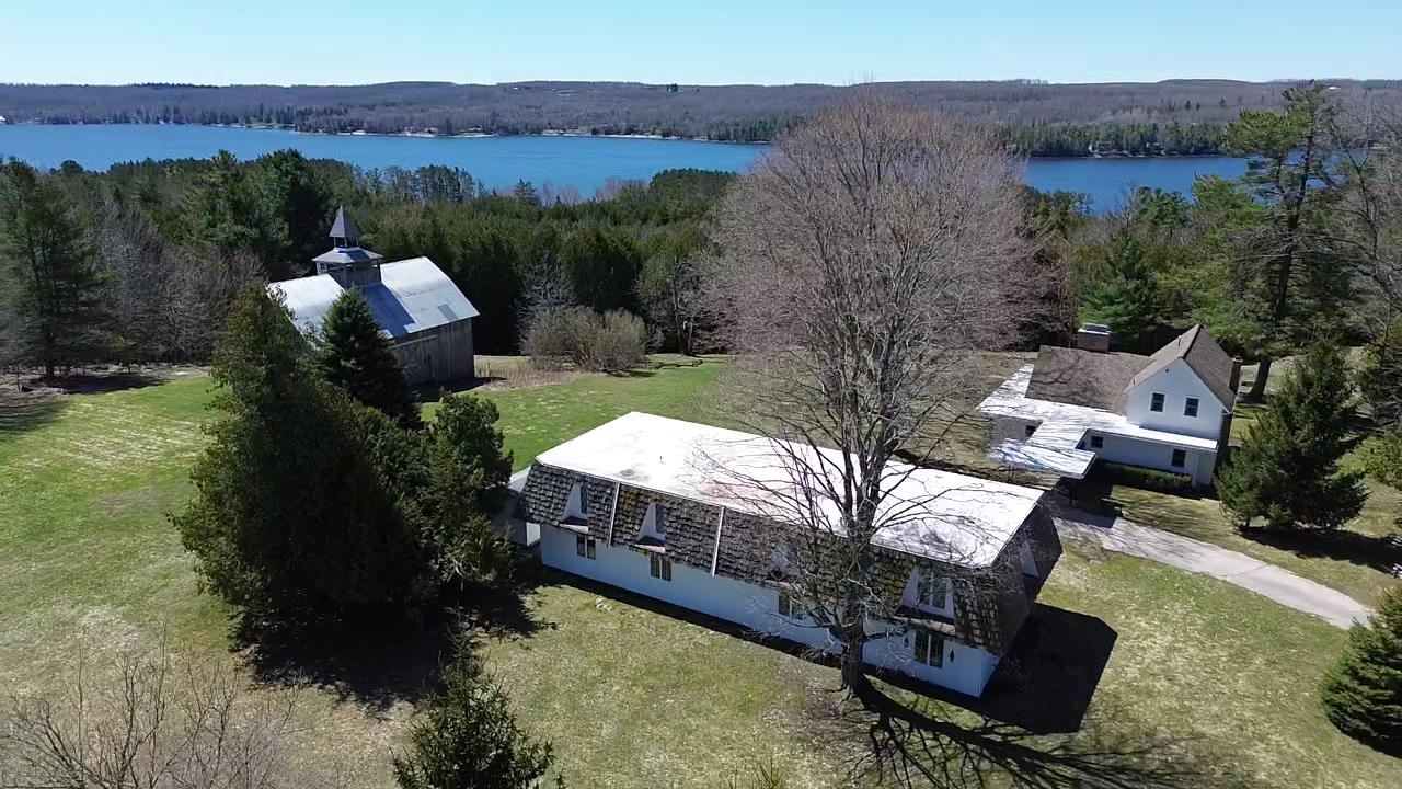 8952 Ridge Road, East Jordan, MI, 49727-9529