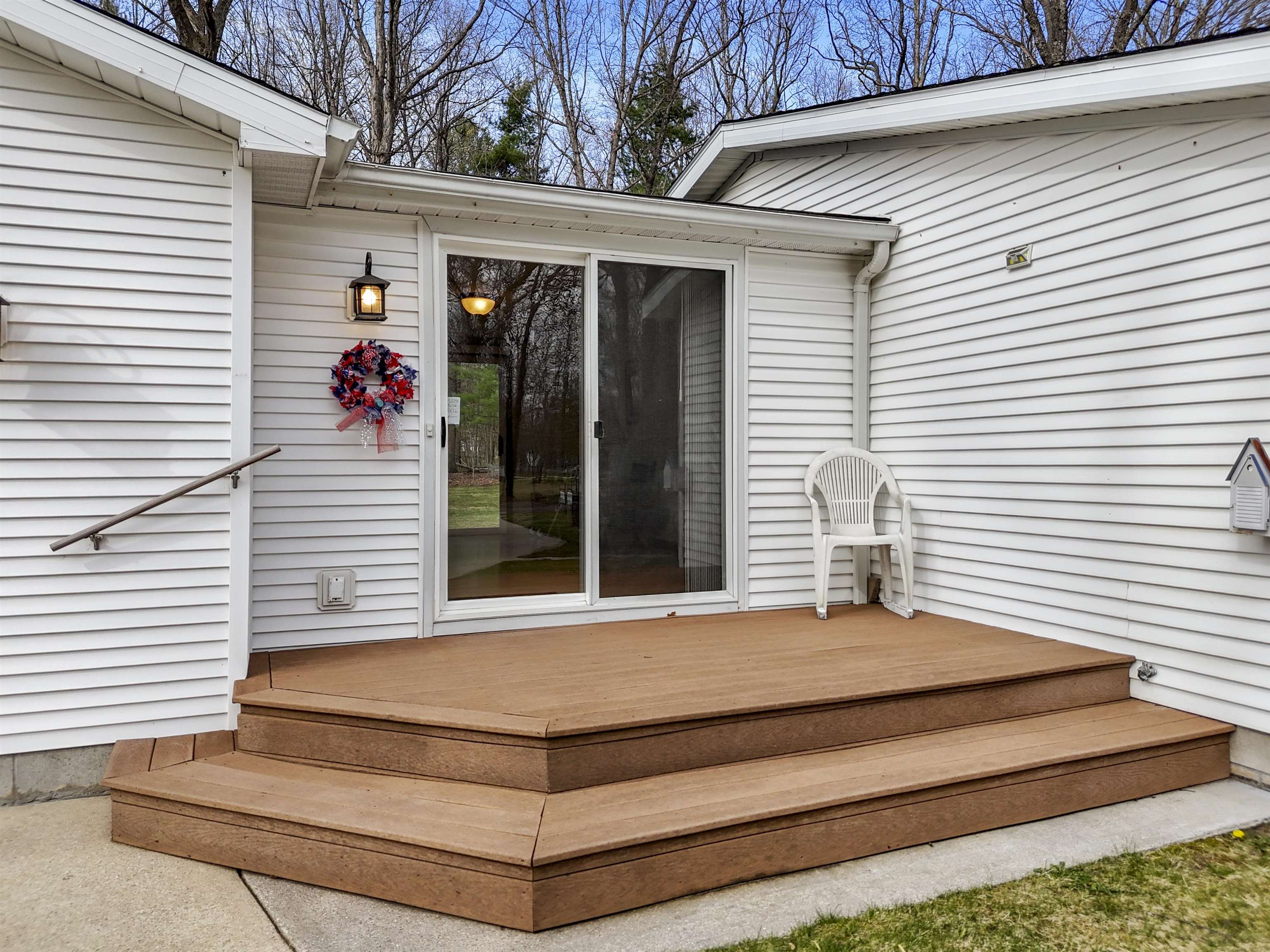 202 Forestville Road, Houghton Lake, MI, 48629