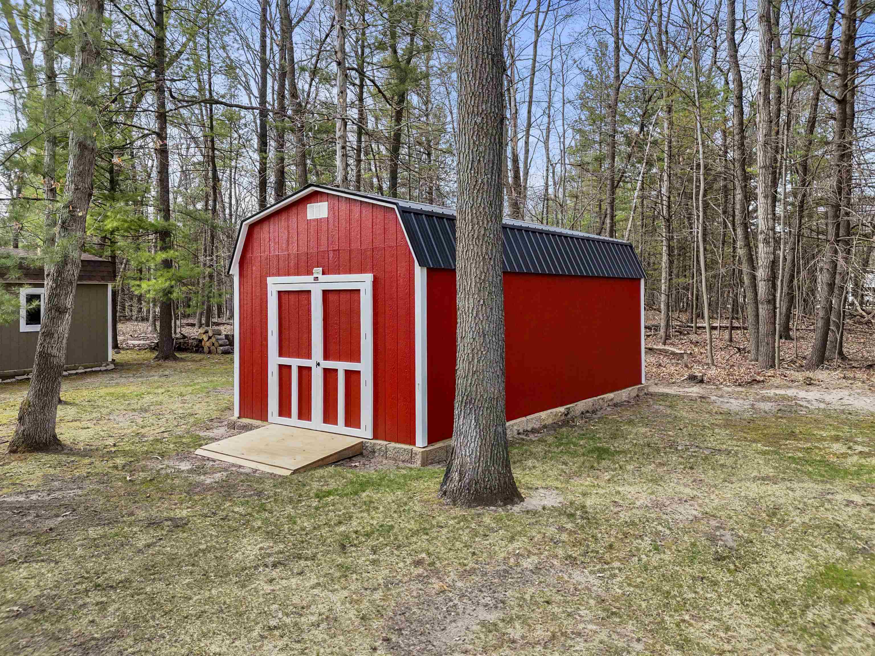 202 Forestville Road, Houghton Lake, MI, 48629