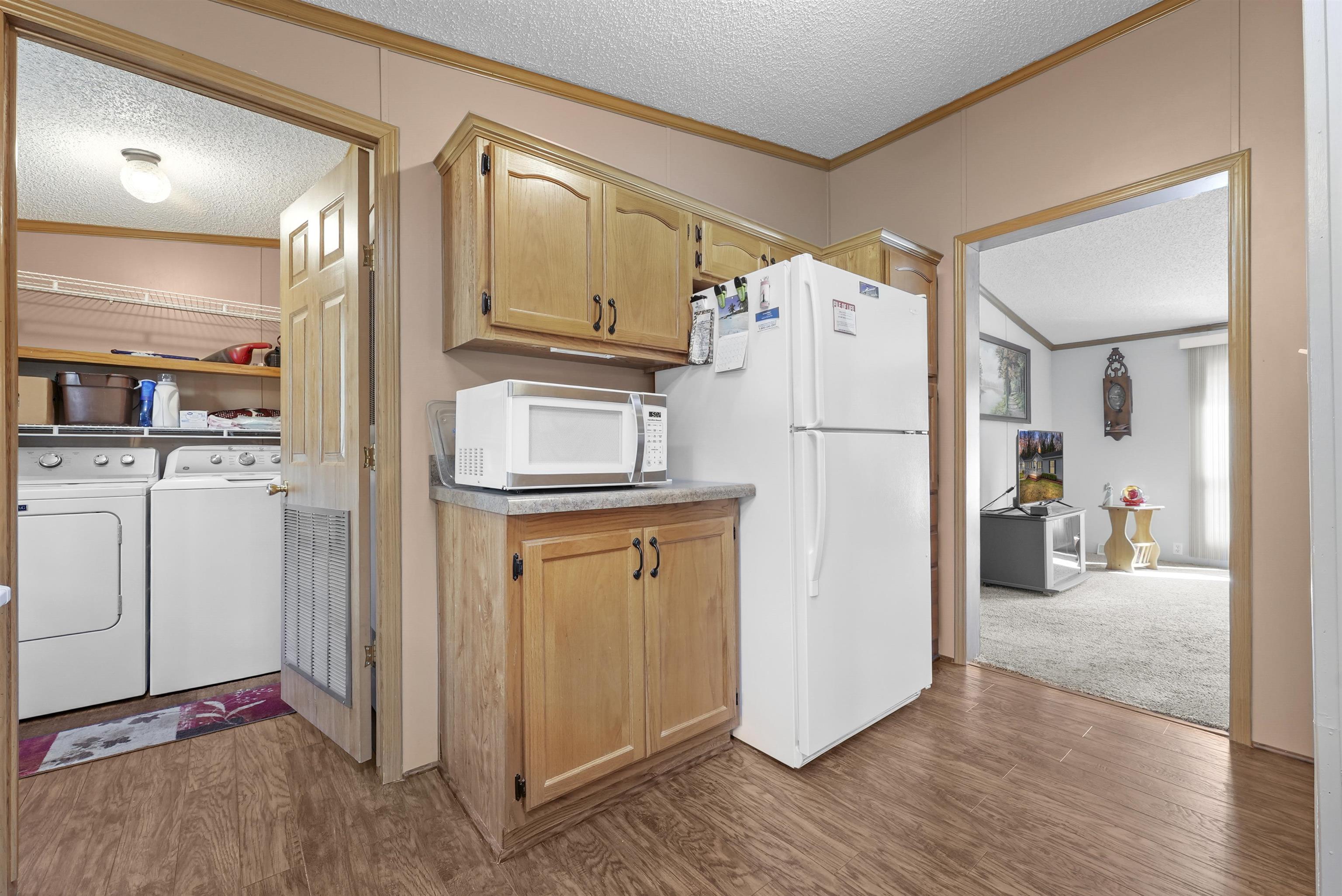 202 Forestville Road, Houghton Lake, MI, 48629