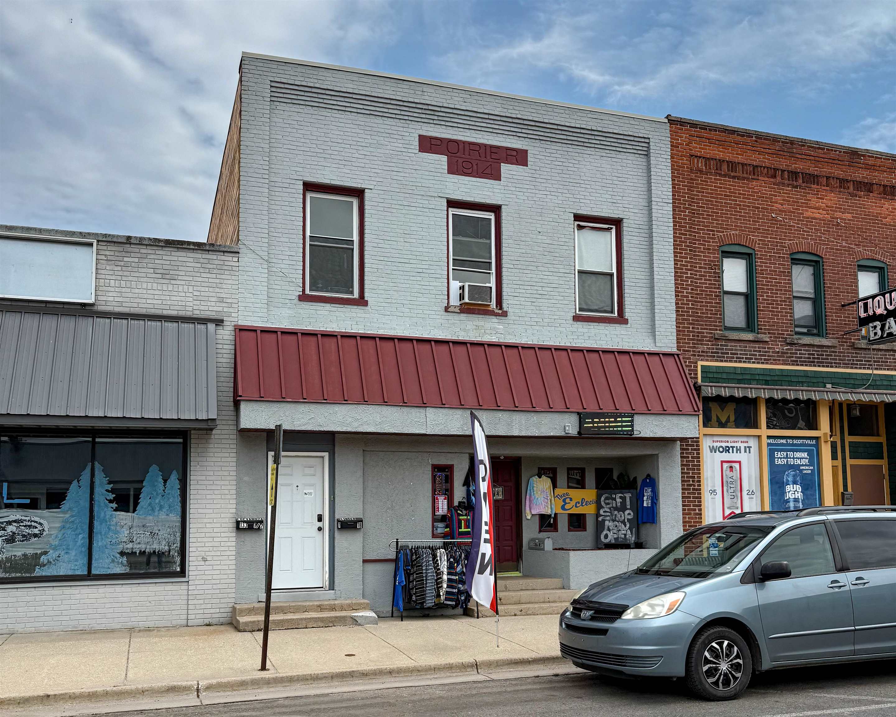 Megan Webster Featured Listings