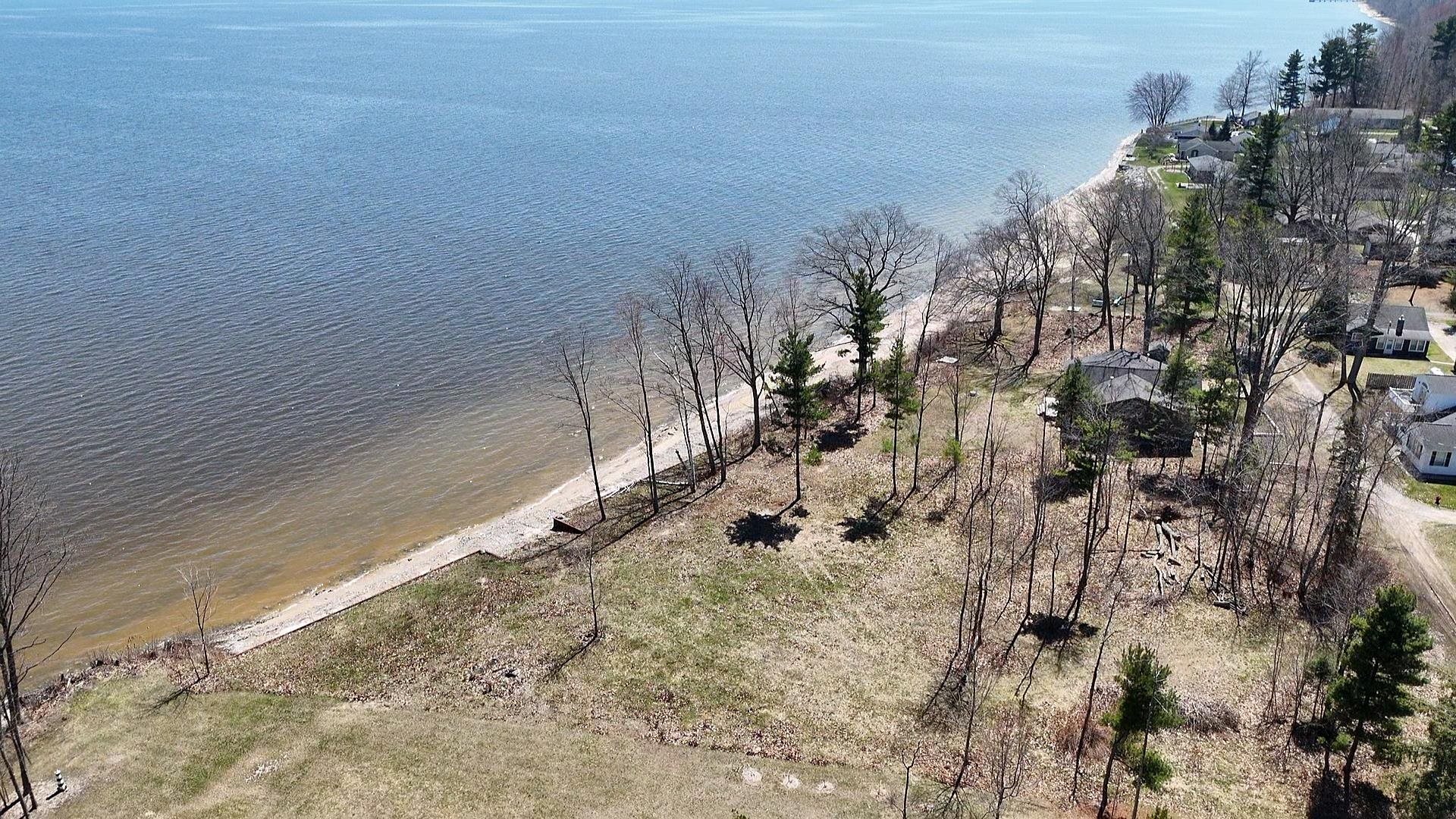 8896 Case Road, Brooklyn, MI, 49230