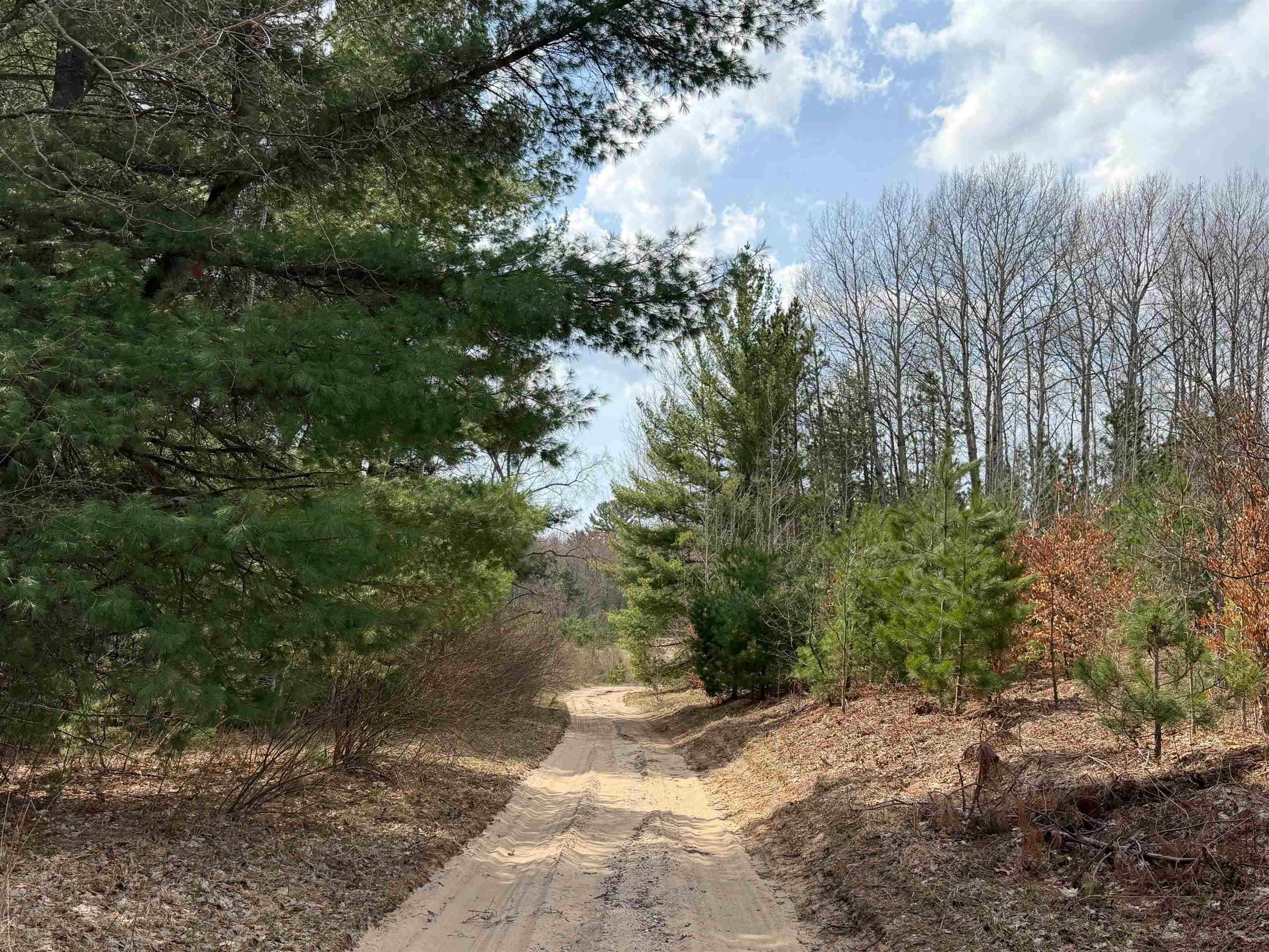 Hoosier Valley Road, Traverse City, MI, 49685