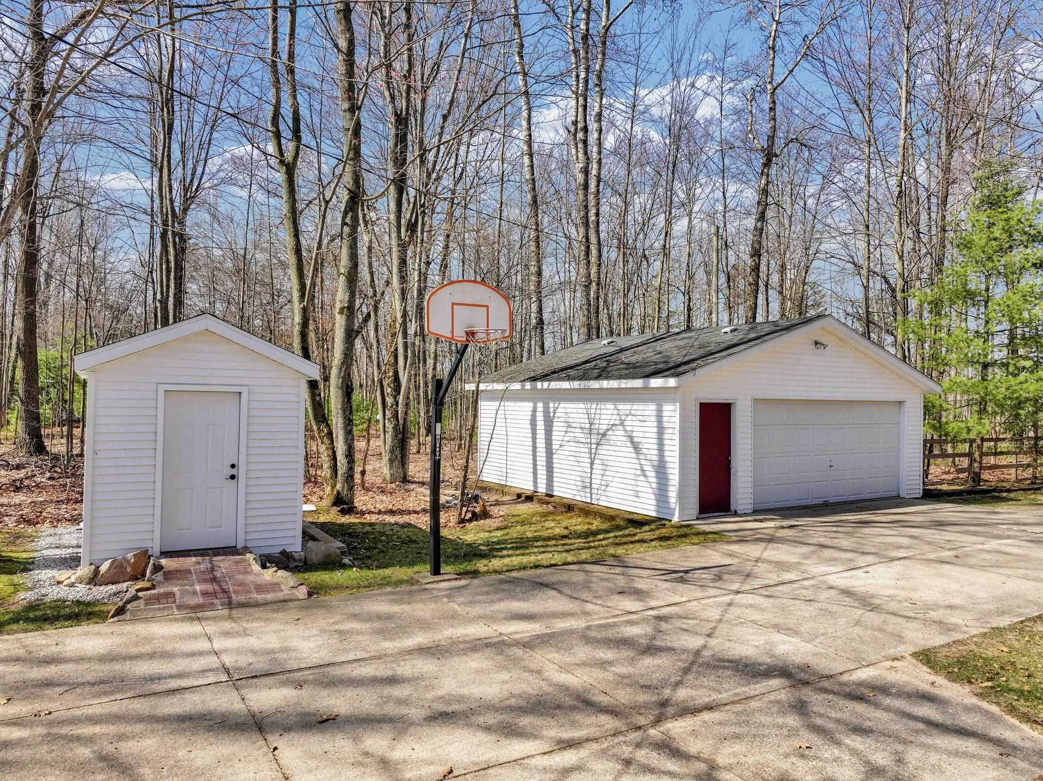 7761 S Dyer Lake Road, Falmouth, MI, 49632