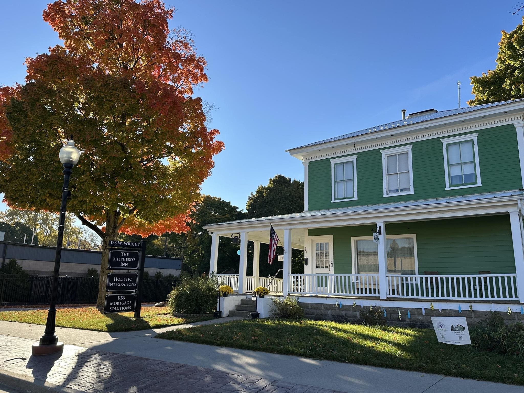 323 W Wright Avenue, Shepherd, MI, 48883