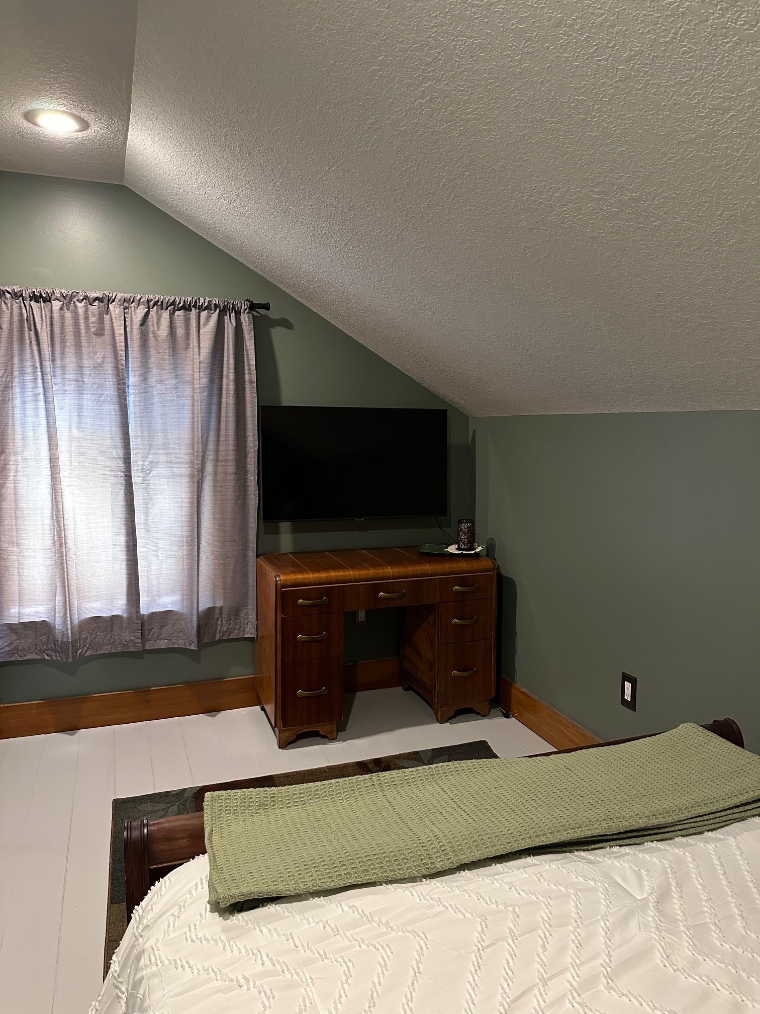 323 W Wright Avenue, Shepherd, MI, 48883