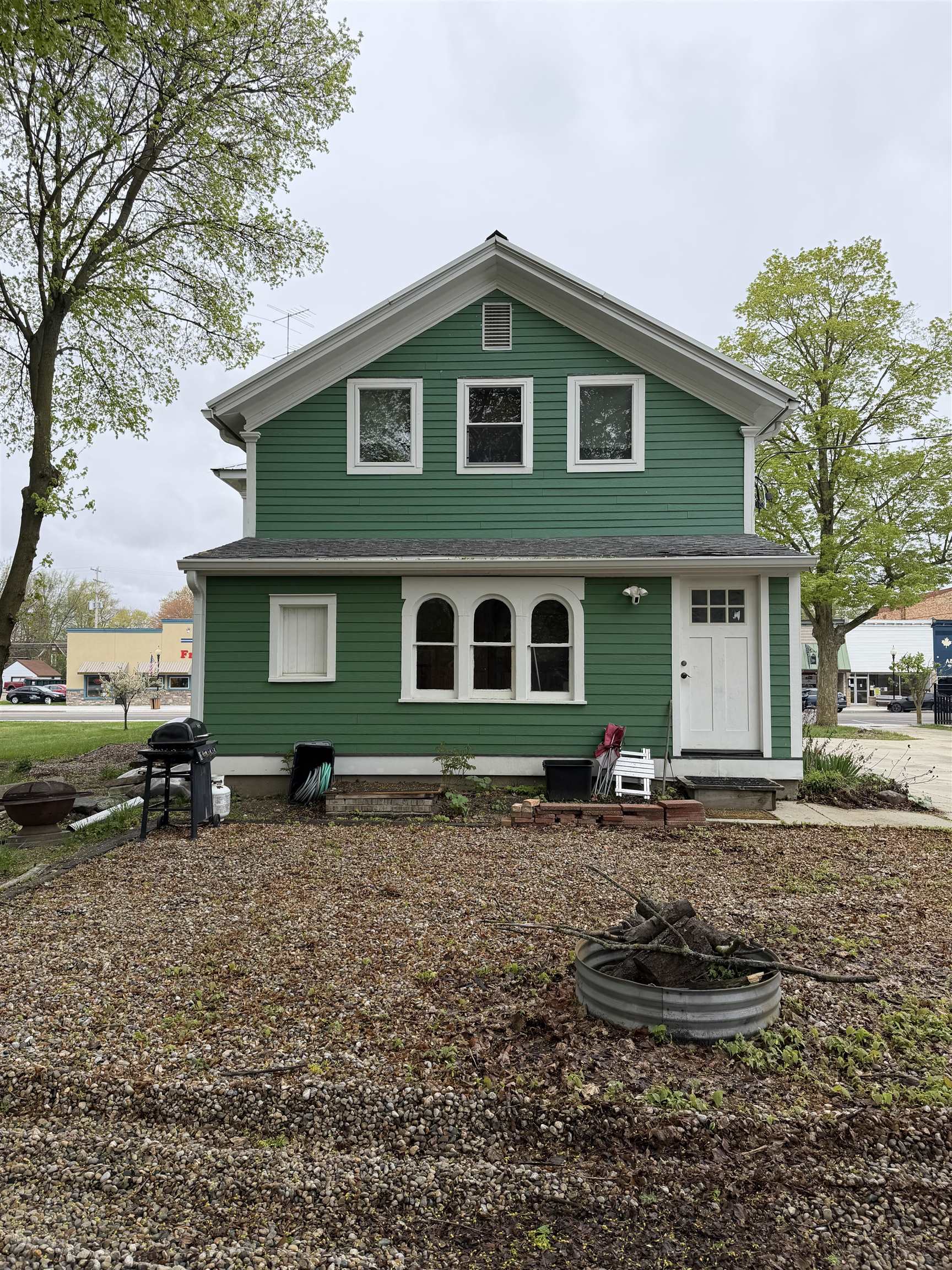 323 W Wright Avenue, Shepherd, MI, 48883