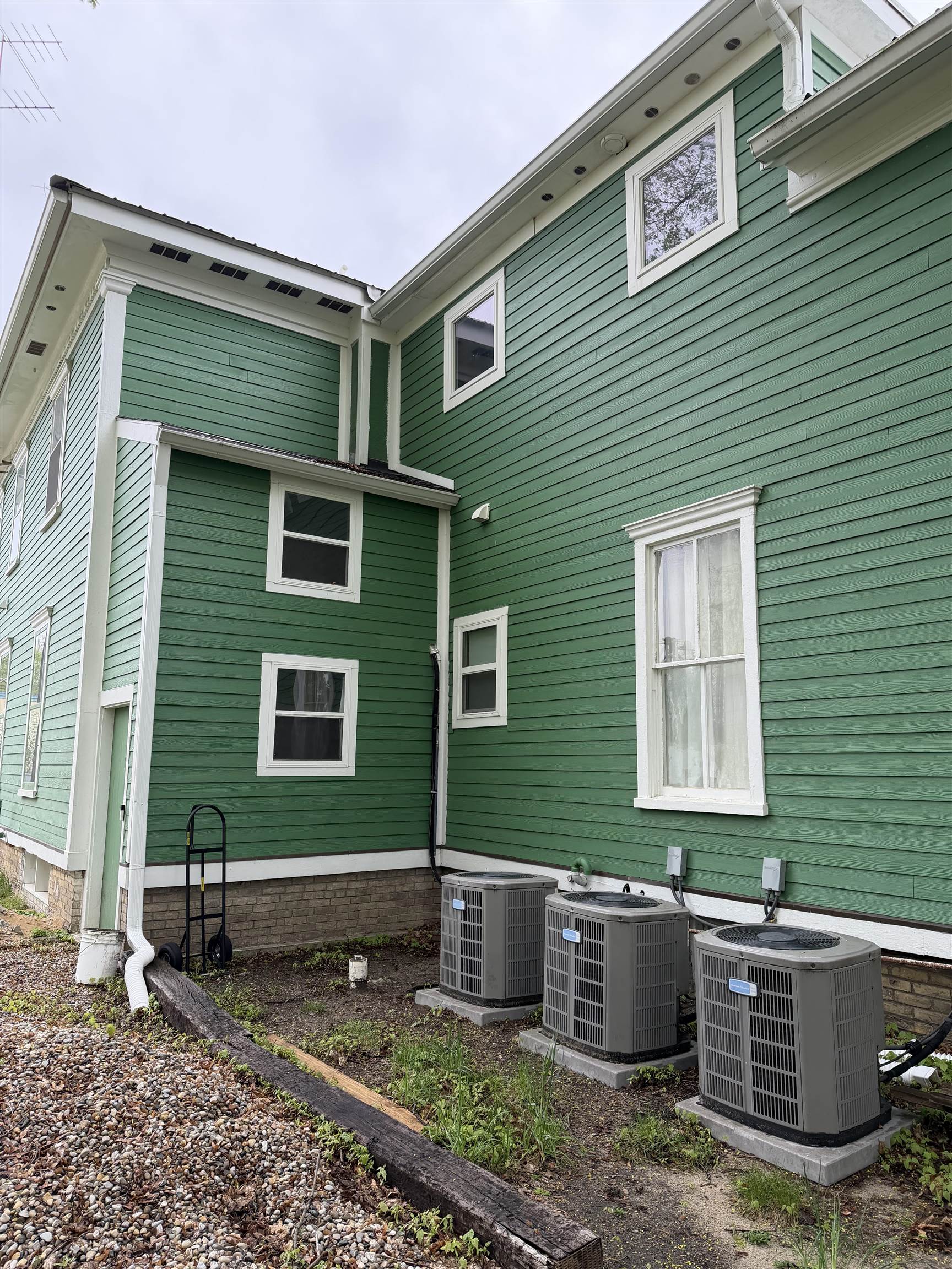 323 W Wright Avenue, Shepherd, MI, 48883