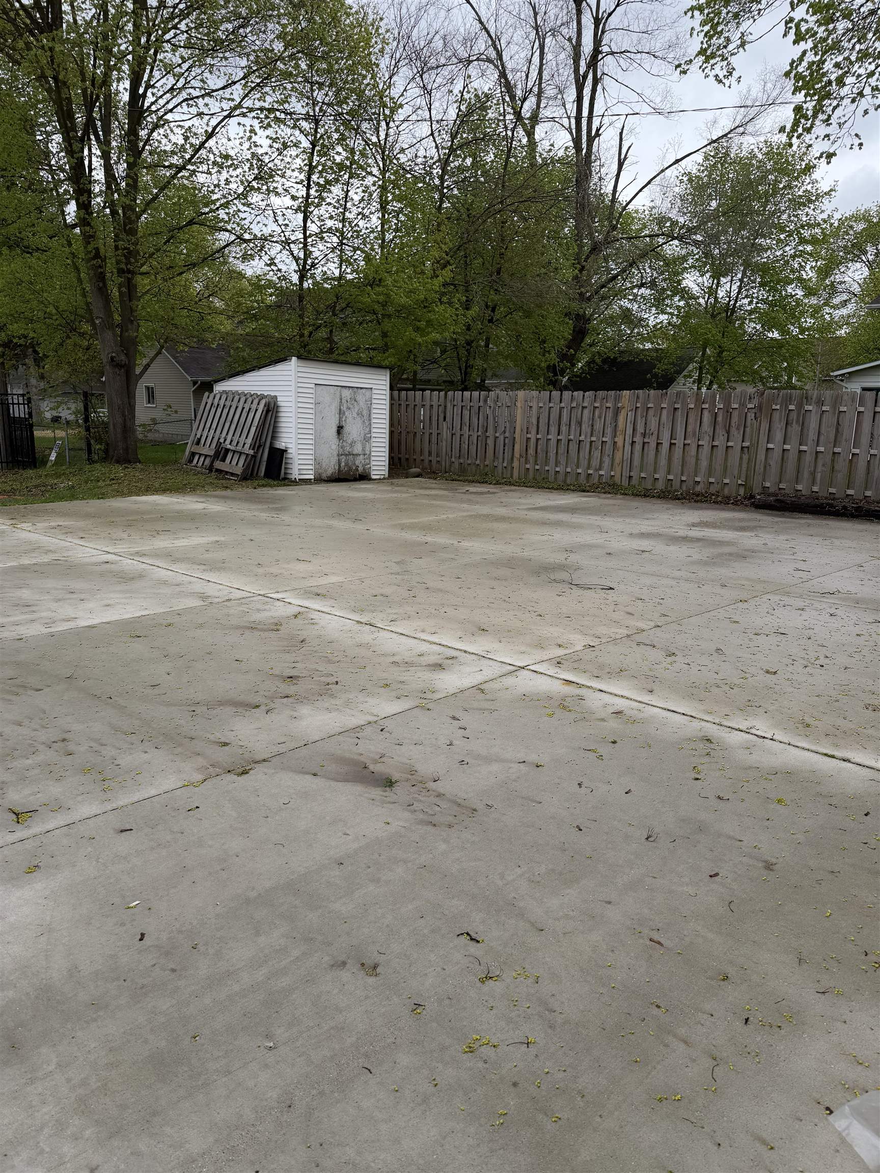 323 W Wright Avenue, Shepherd, MI, 48883