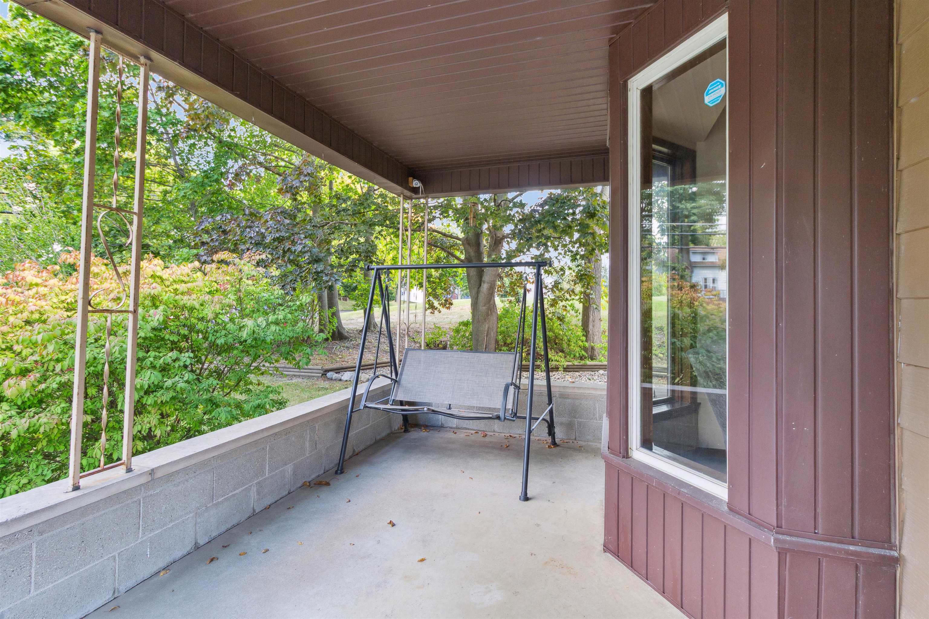 522 E Saginaw Street, Saint Louis, MI, 48880