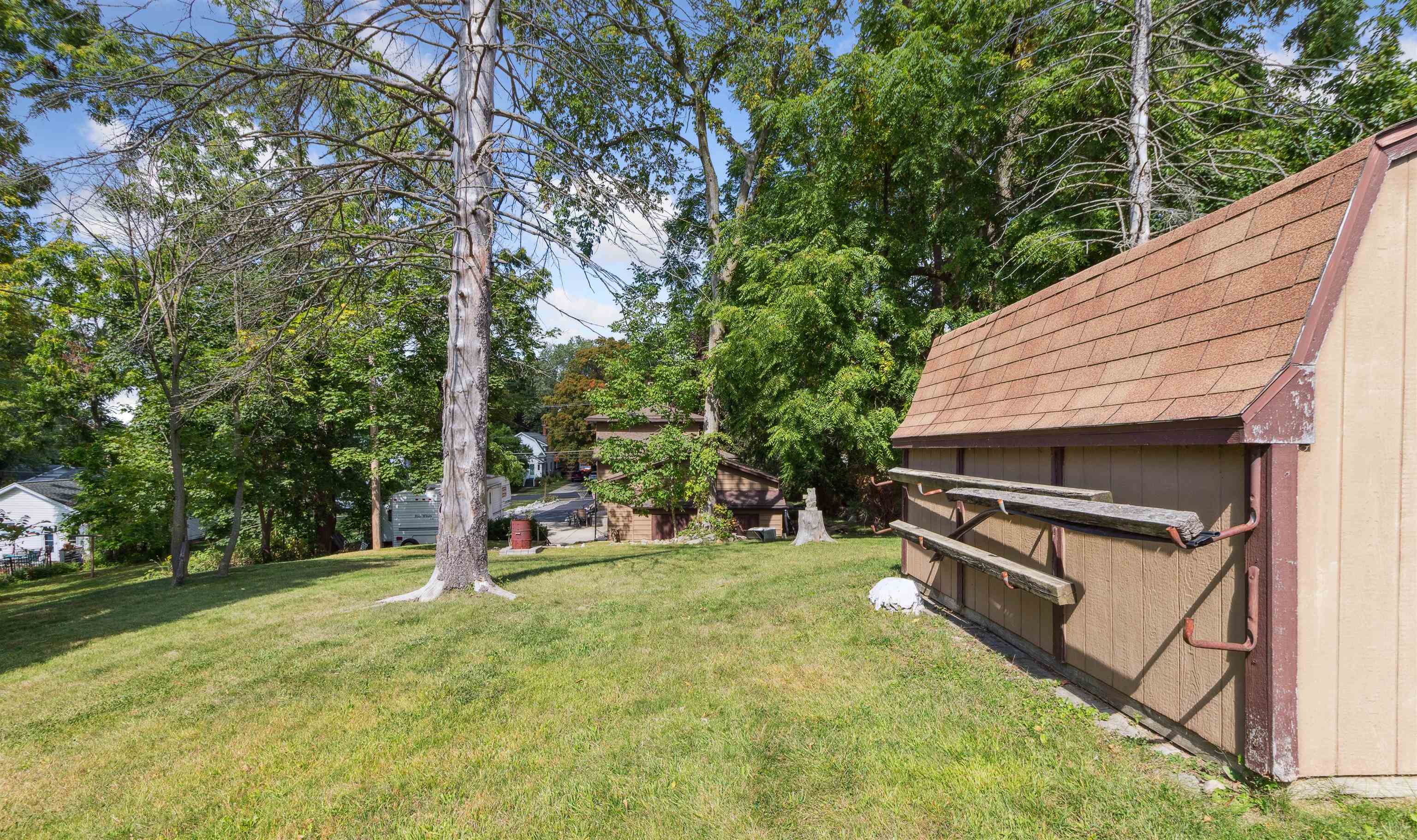522 E Saginaw Street, Saint Louis, MI, 48880
