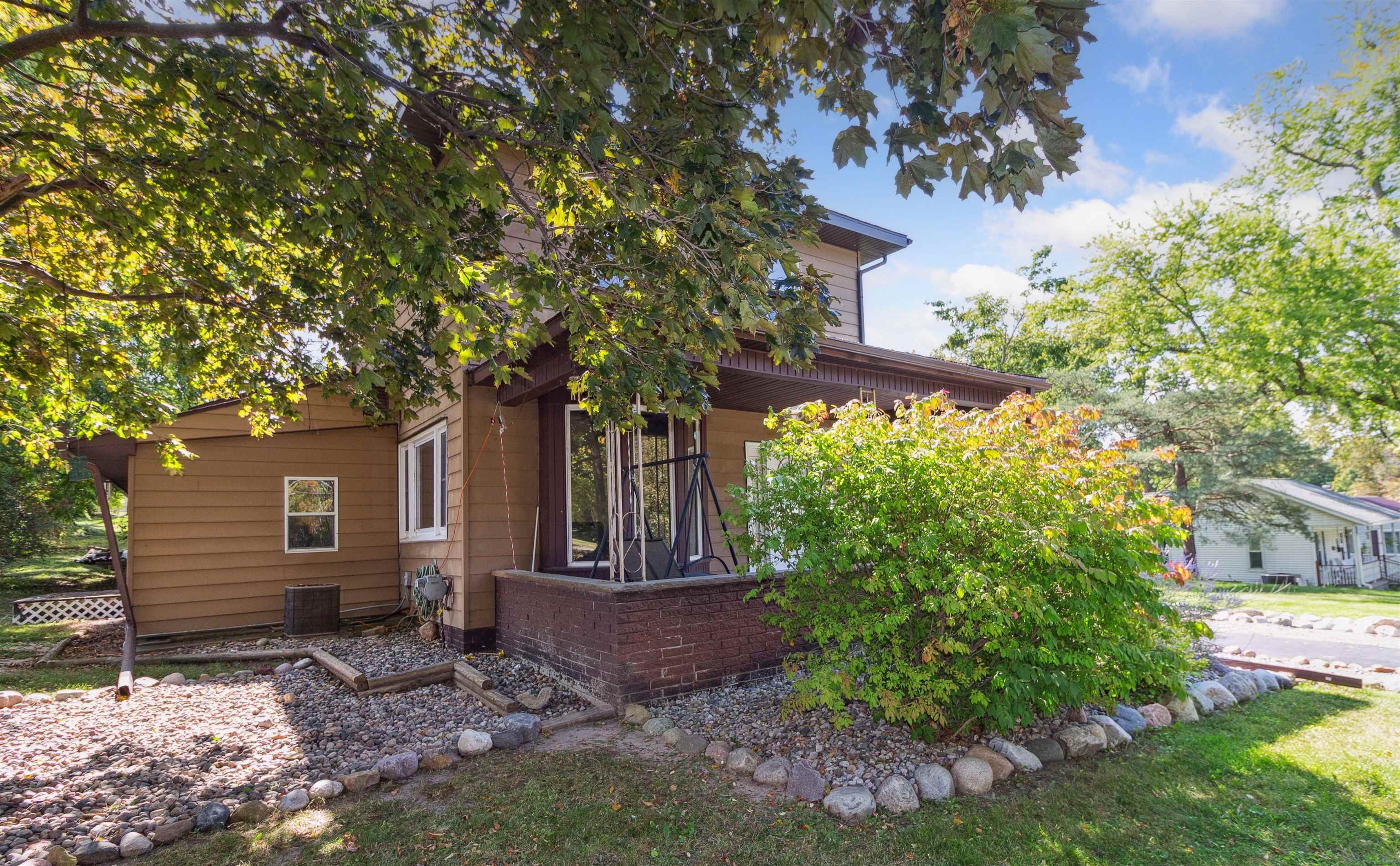 522 E Saginaw Street, Saint Louis, MI, 48880