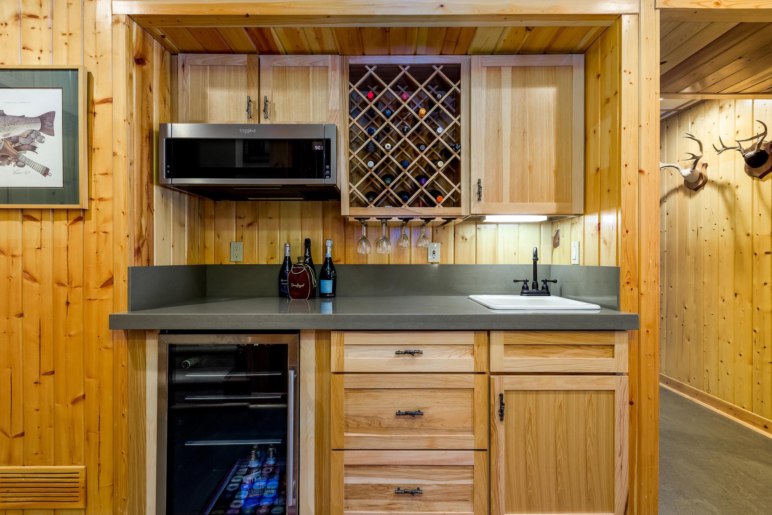 11610 Mountain Woods Drive, Thompsonville, MI, 49683