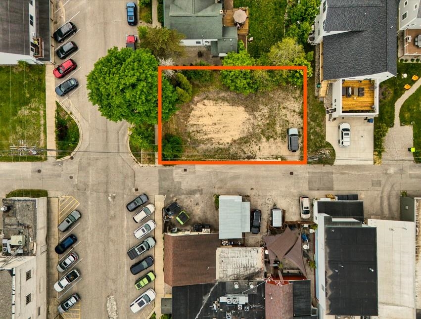 112 W Madison Avenue, Suttons Bay, MI, 49682