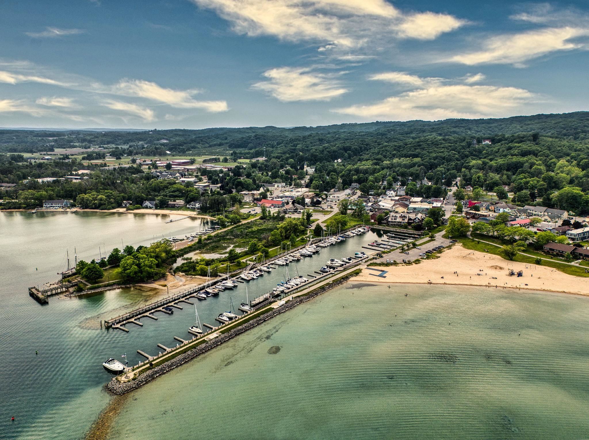 112 W Madison Avenue, Suttons Bay, MI, 49682