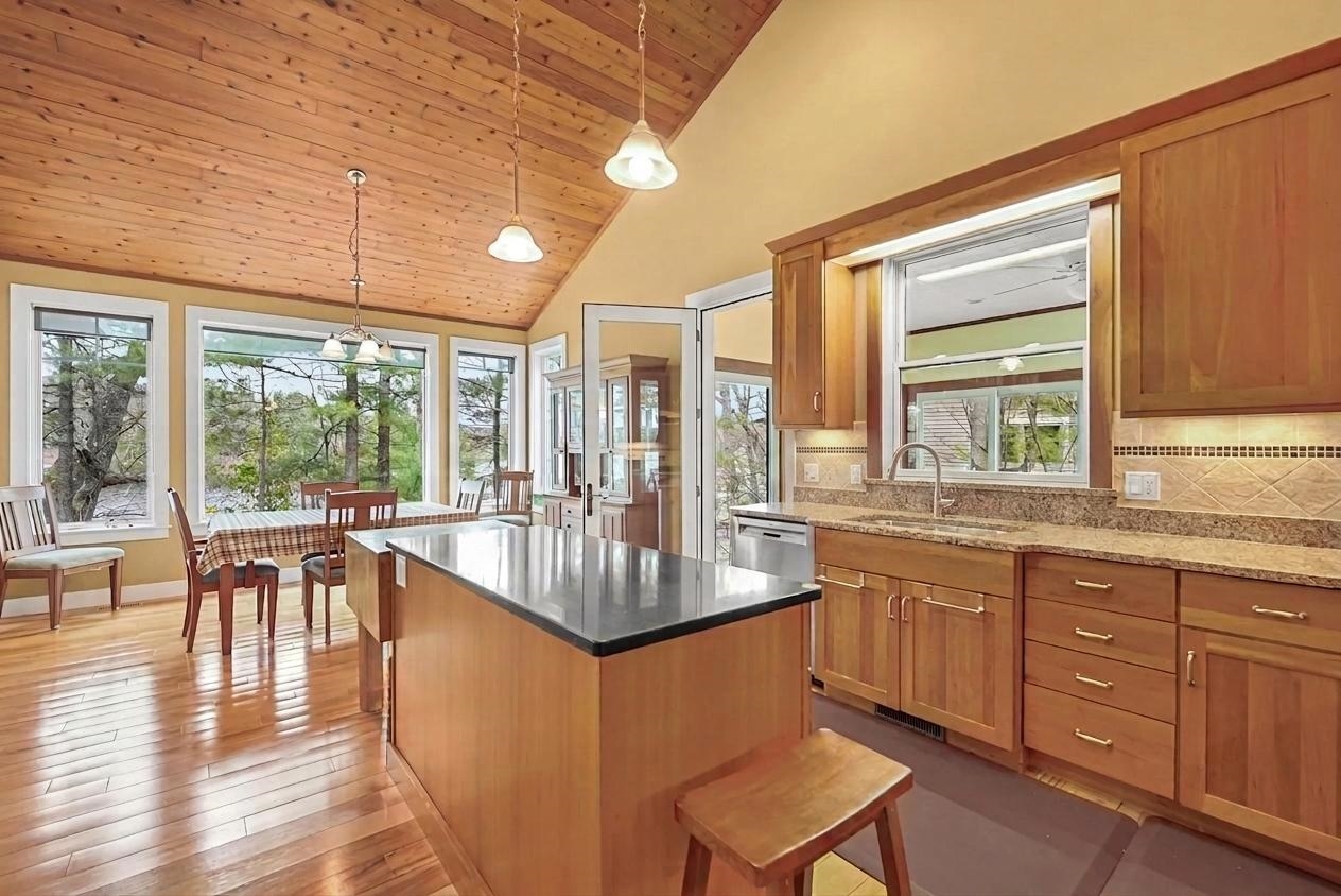 2969 Crescent Shores Drive, Traverse City, MI, 49685