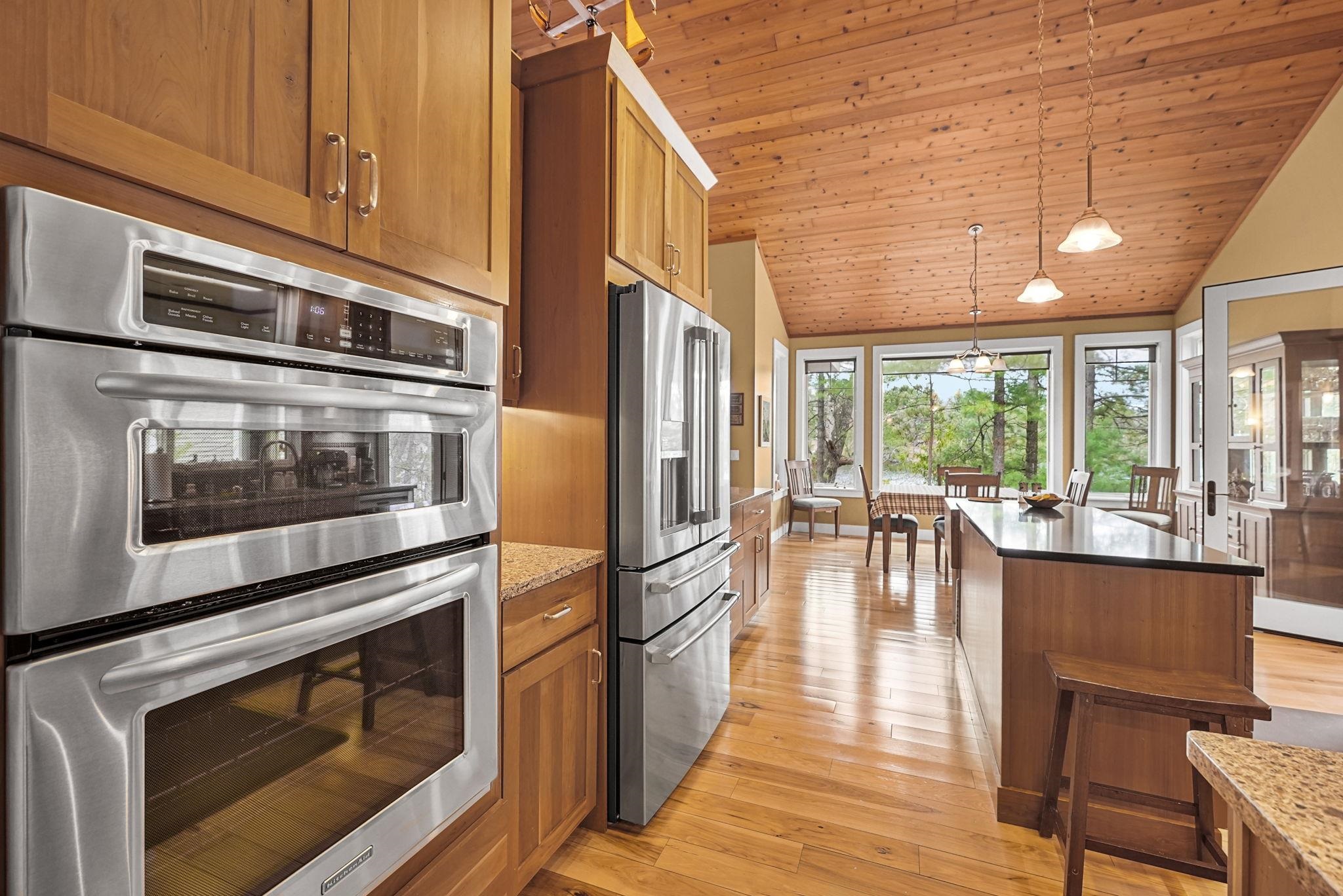 2969 Crescent Shores Drive, Traverse City, MI, 49685