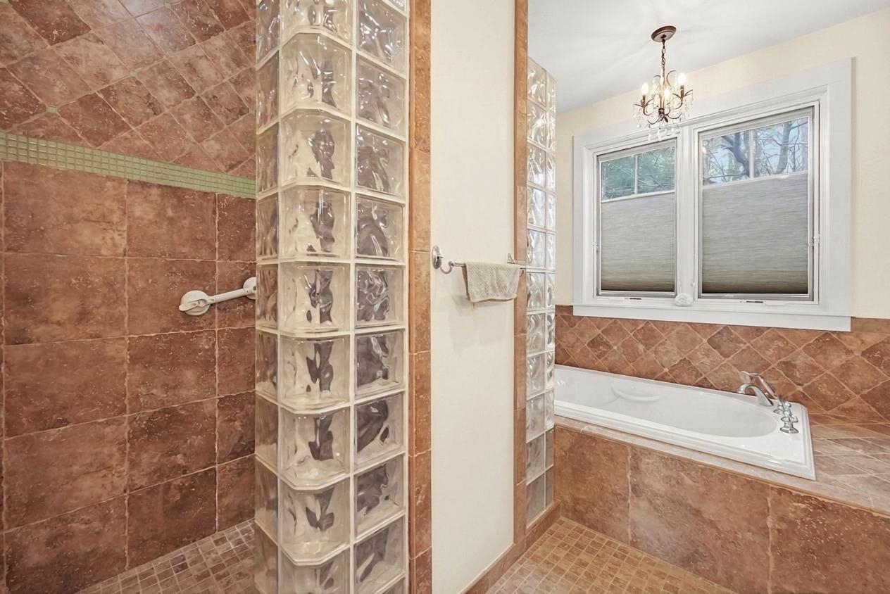 2969 Crescent Shores Drive, Traverse City, MI, 49685